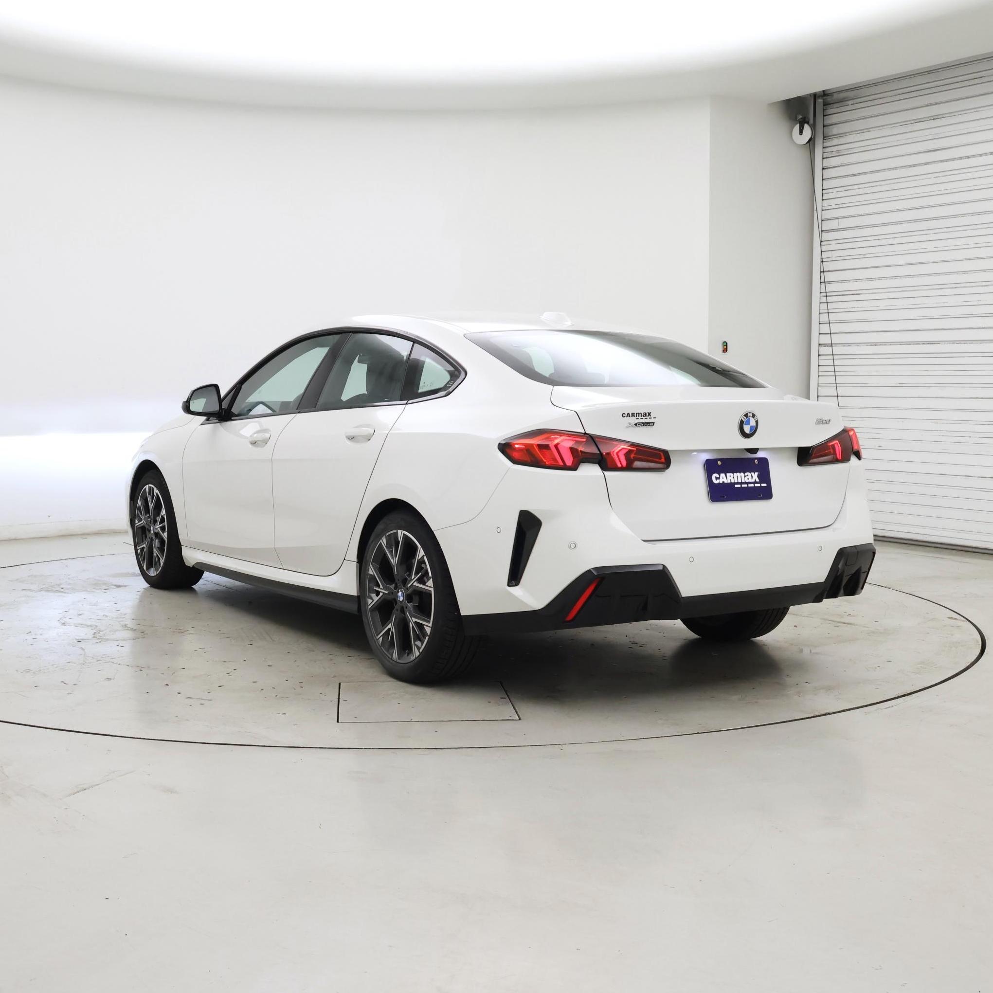 Thumbnail: 2025 BMW 2 Series - 2