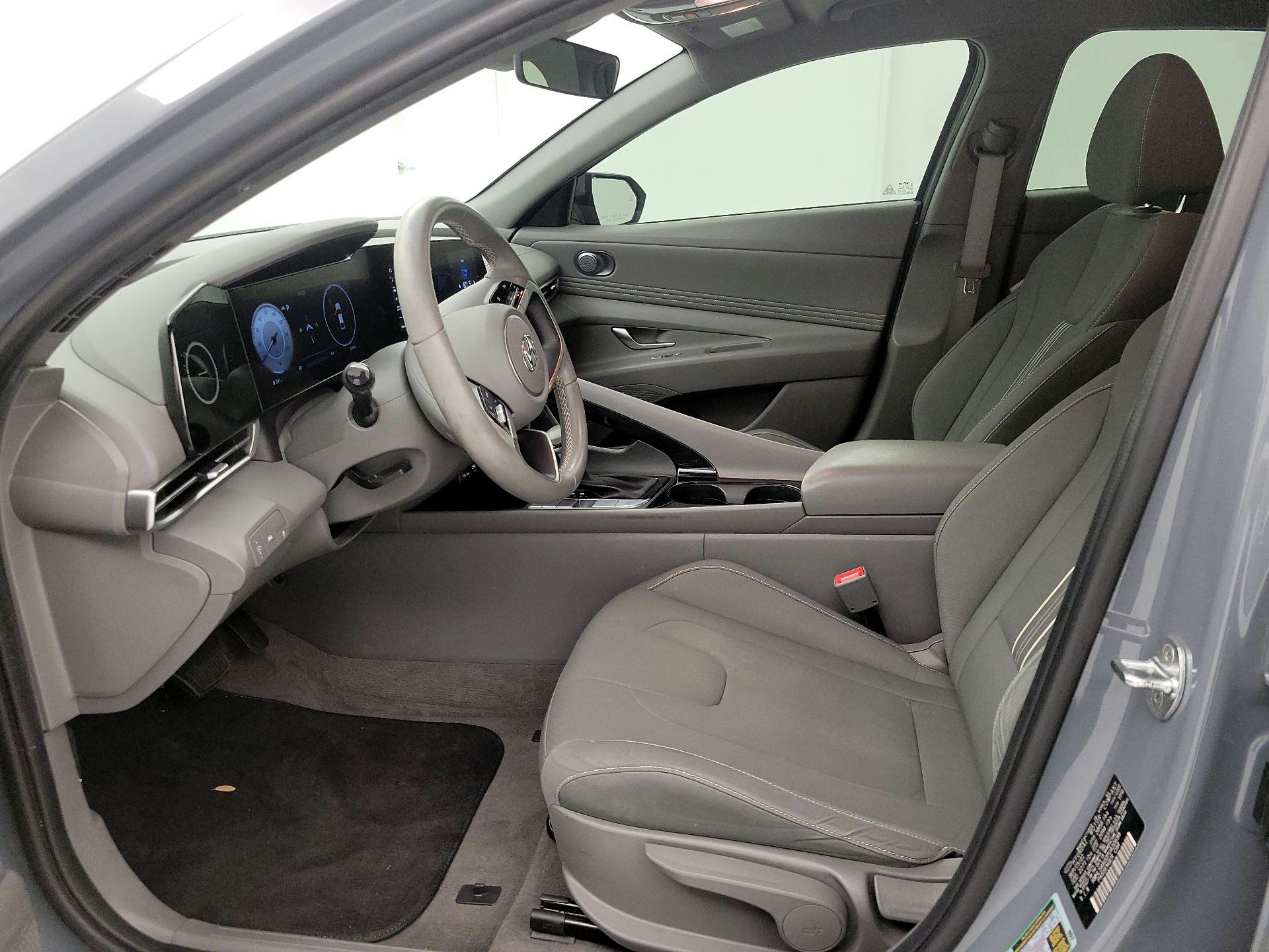 Thumbnail: 2023 Hyundai Elantra - 11