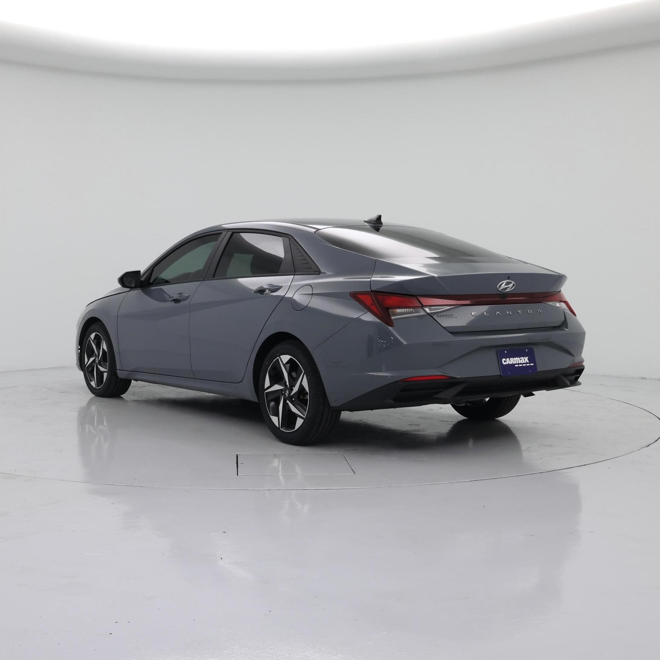 Thumbnail: 2023 Hyundai Elantra - 2