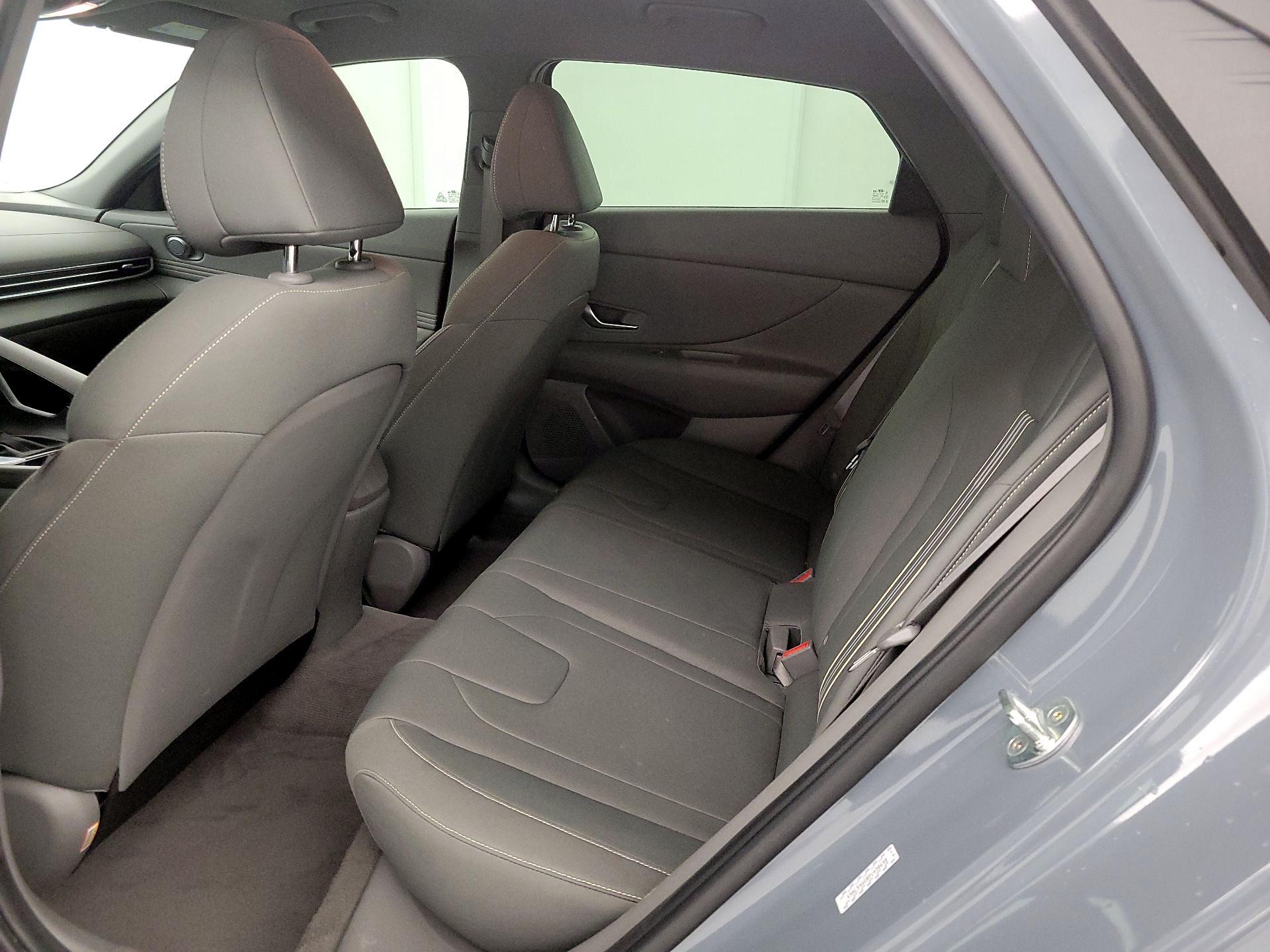 Thumbnail: 2023 Hyundai Elantra - 20