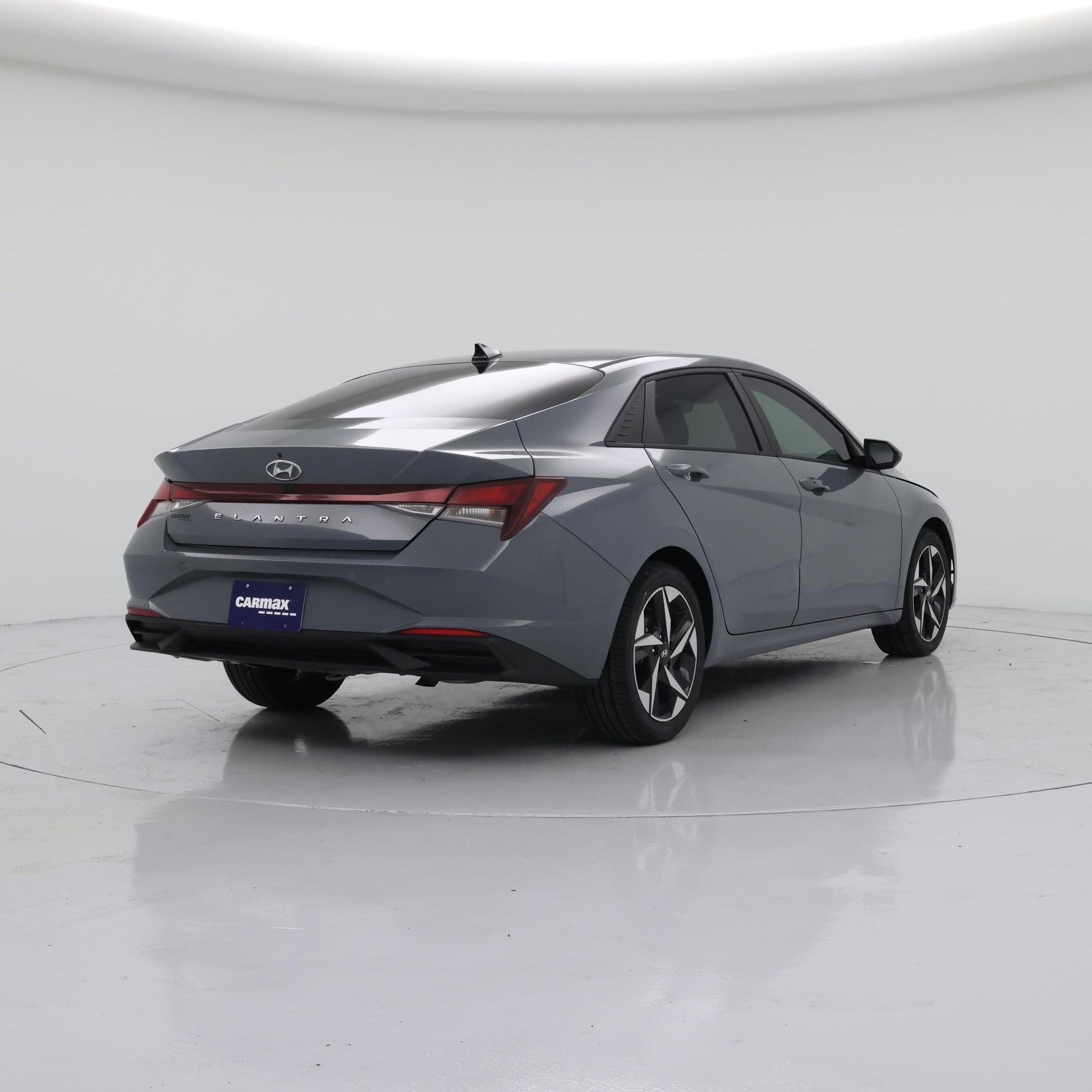 Thumbnail: 2023 Hyundai Elantra - 8