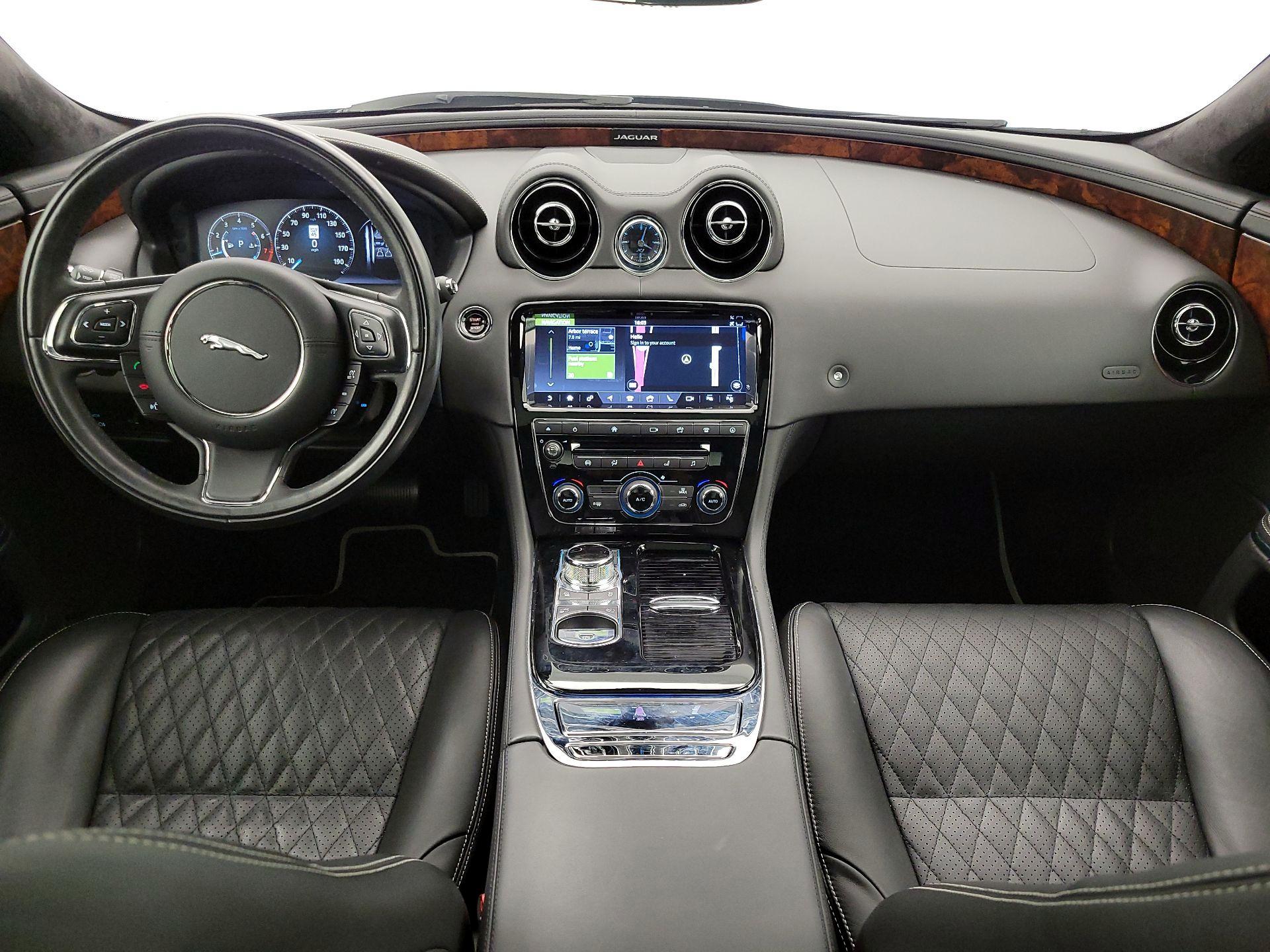 Thumbnail: 2019 Jaguar XJ - 9