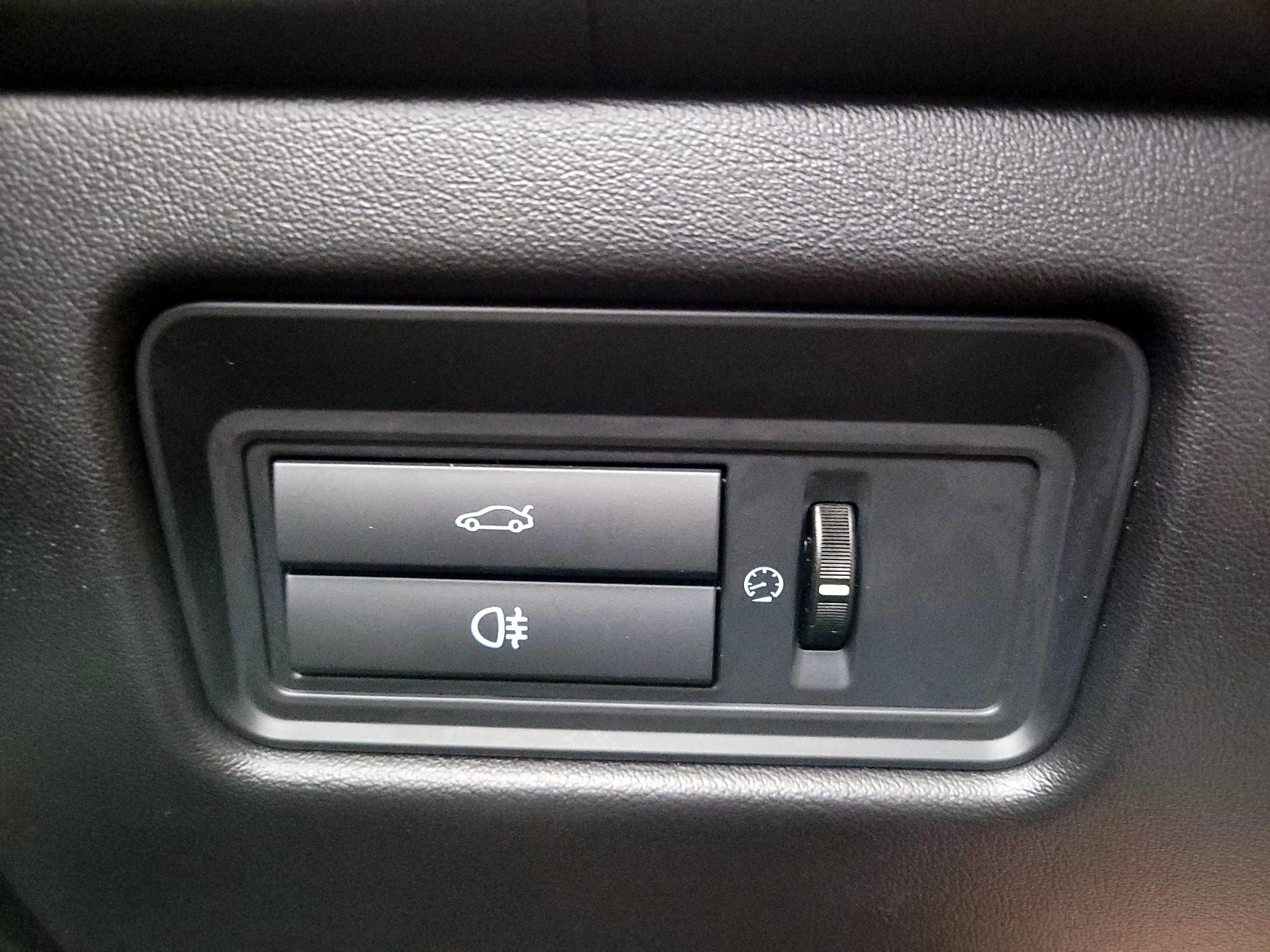 Thumbnail: 2019 Jaguar XJ - 13