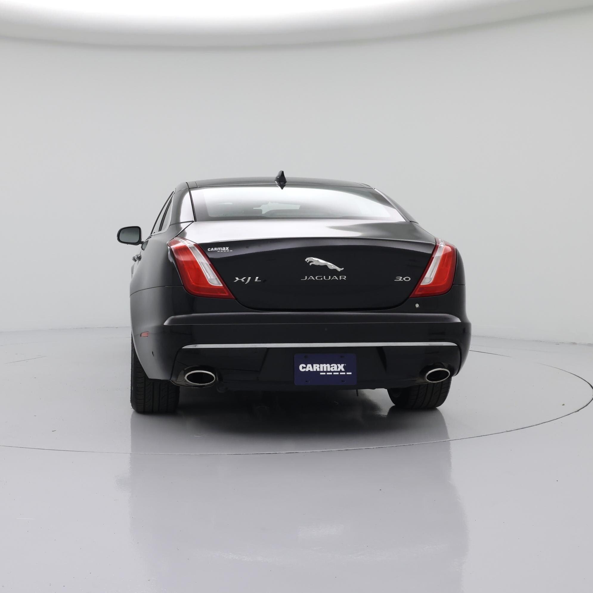 Thumbnail: 2019 Jaguar XJ - 6