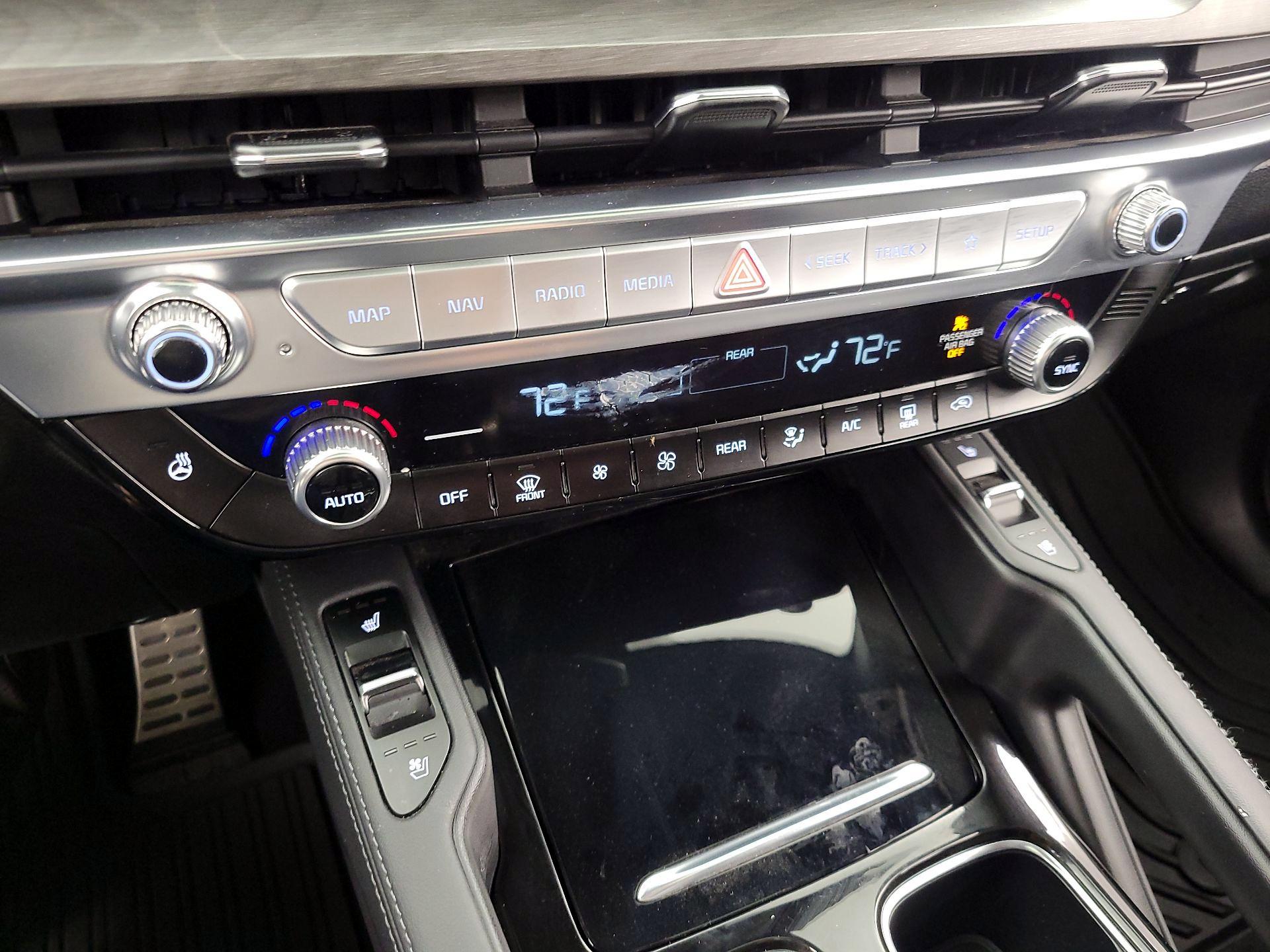 Thumbnail: 2023 Kia Telluride - 17