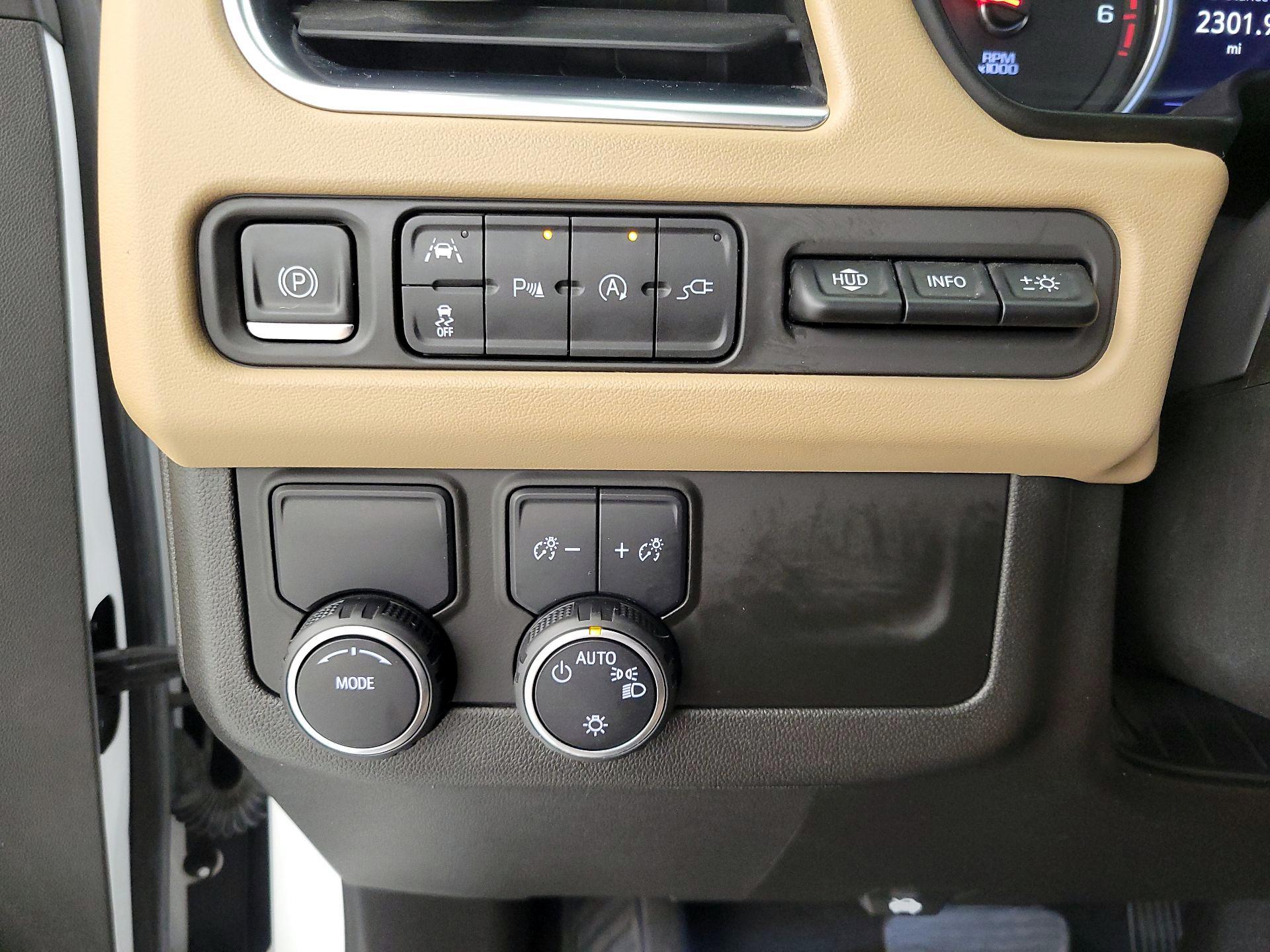 Thumbnail: 2021 Chevrolet Suburban - 13