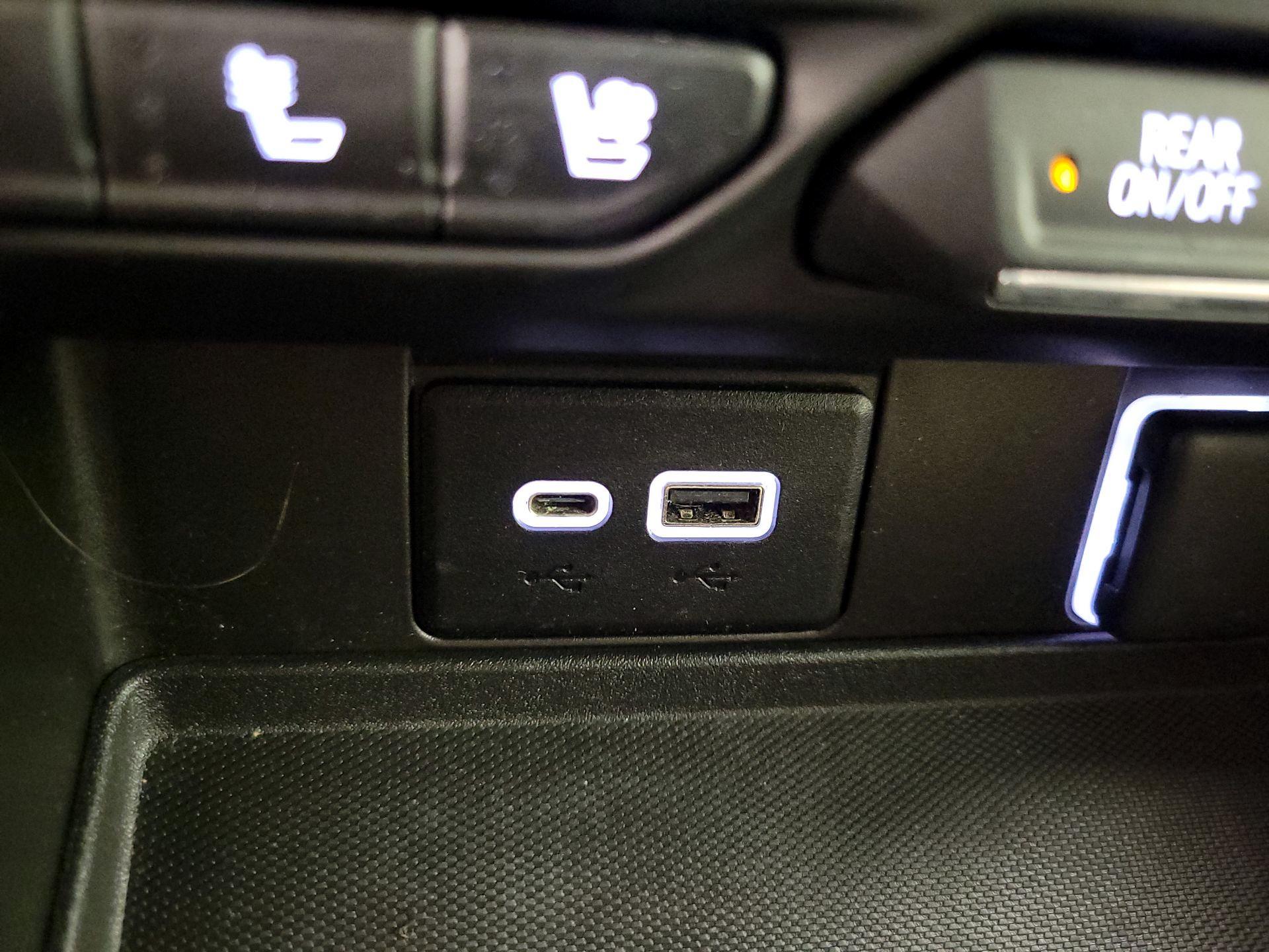 Thumbnail: 2021 Chevrolet Suburban - 19