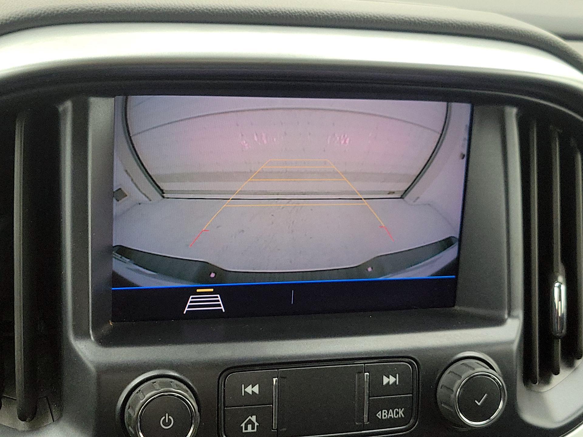 Thumbnail: 2022 Chevrolet Colorado - 14