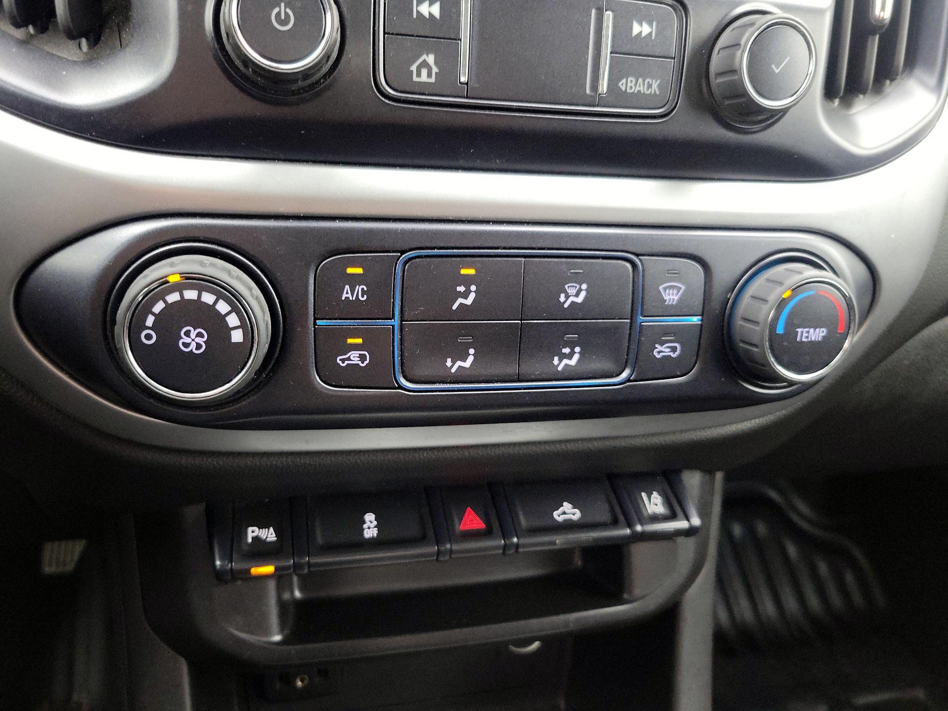 Thumbnail: 2022 Chevrolet Colorado - 16