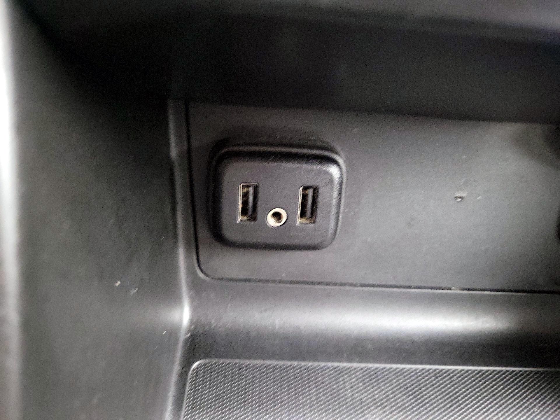 Thumbnail: 2022 Chevrolet Colorado - 18