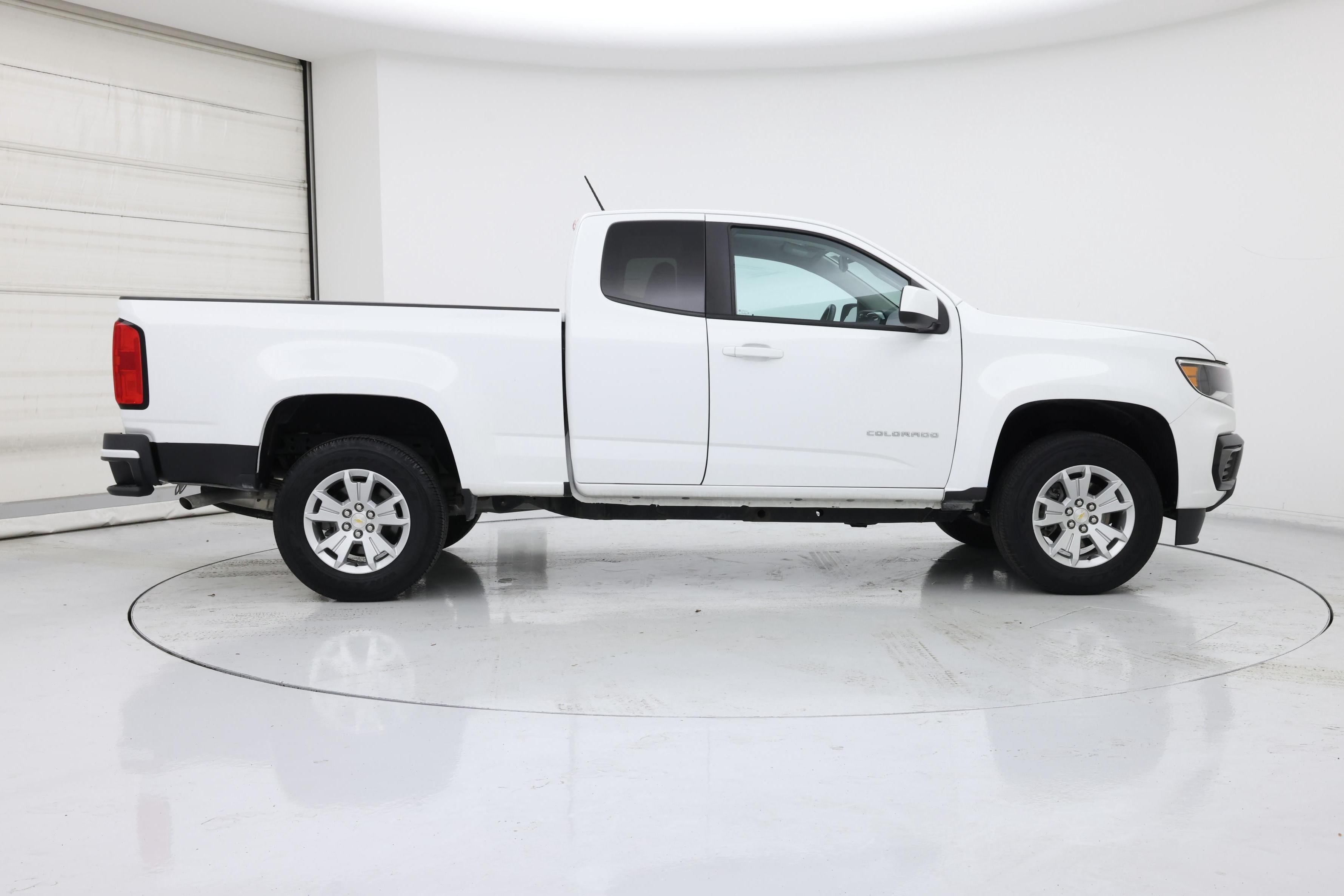 Thumbnail: 2022 Chevrolet Colorado - 7