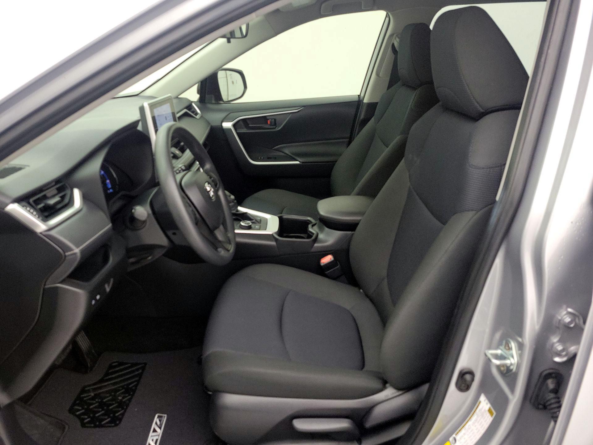 Thumbnail: 2024 Toyota RAV4 - 11