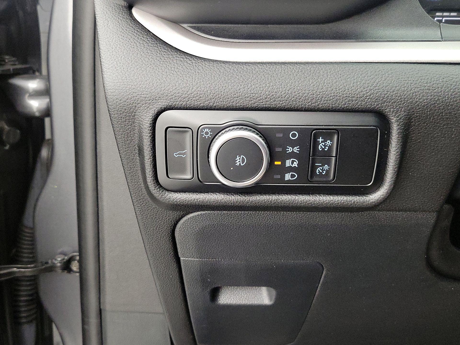 Thumbnail: 2023 Ford Explorer - 13