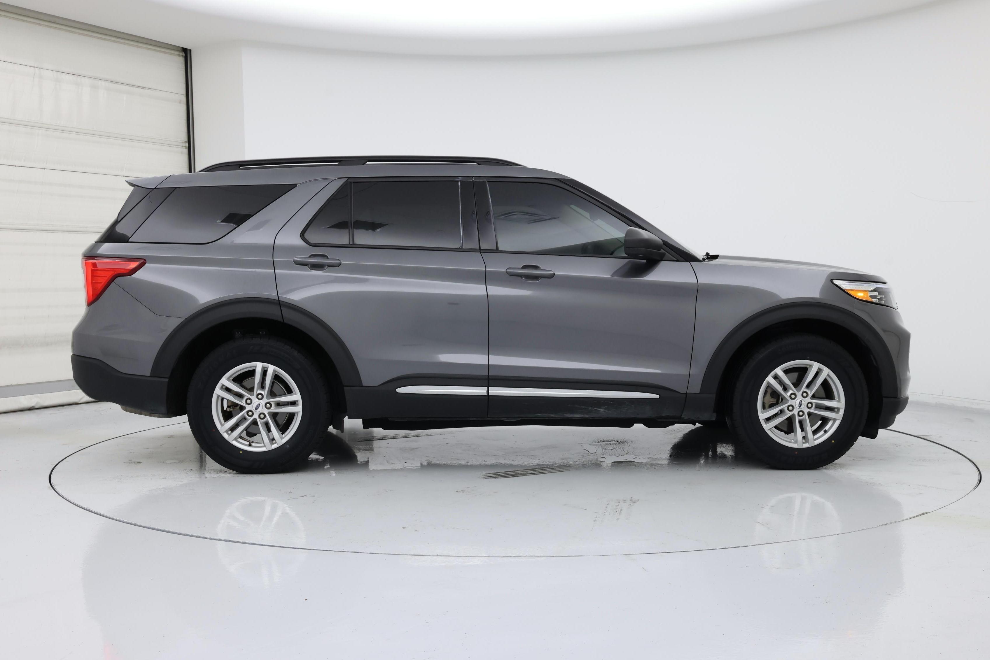 Thumbnail: 2023 Ford Explorer - 7