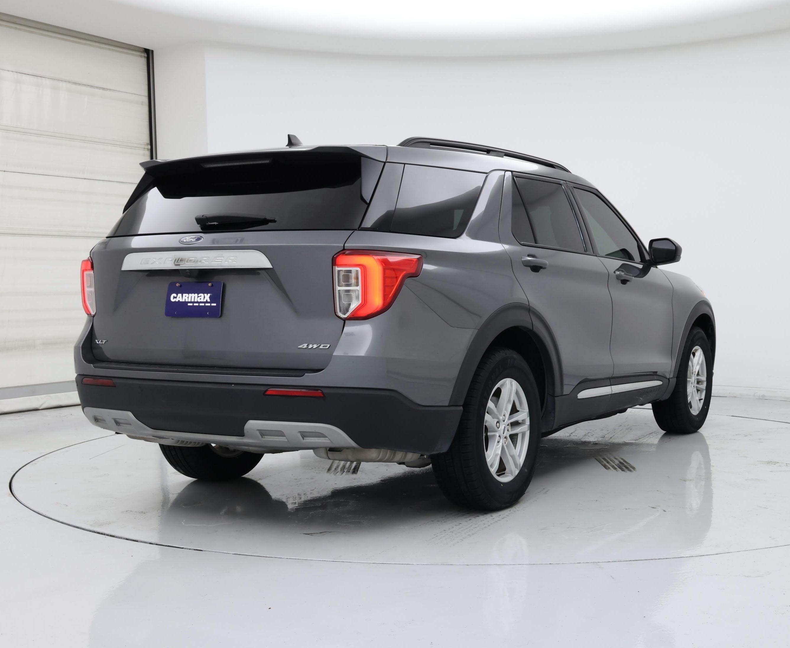 Thumbnail: 2023 Ford Explorer - 8