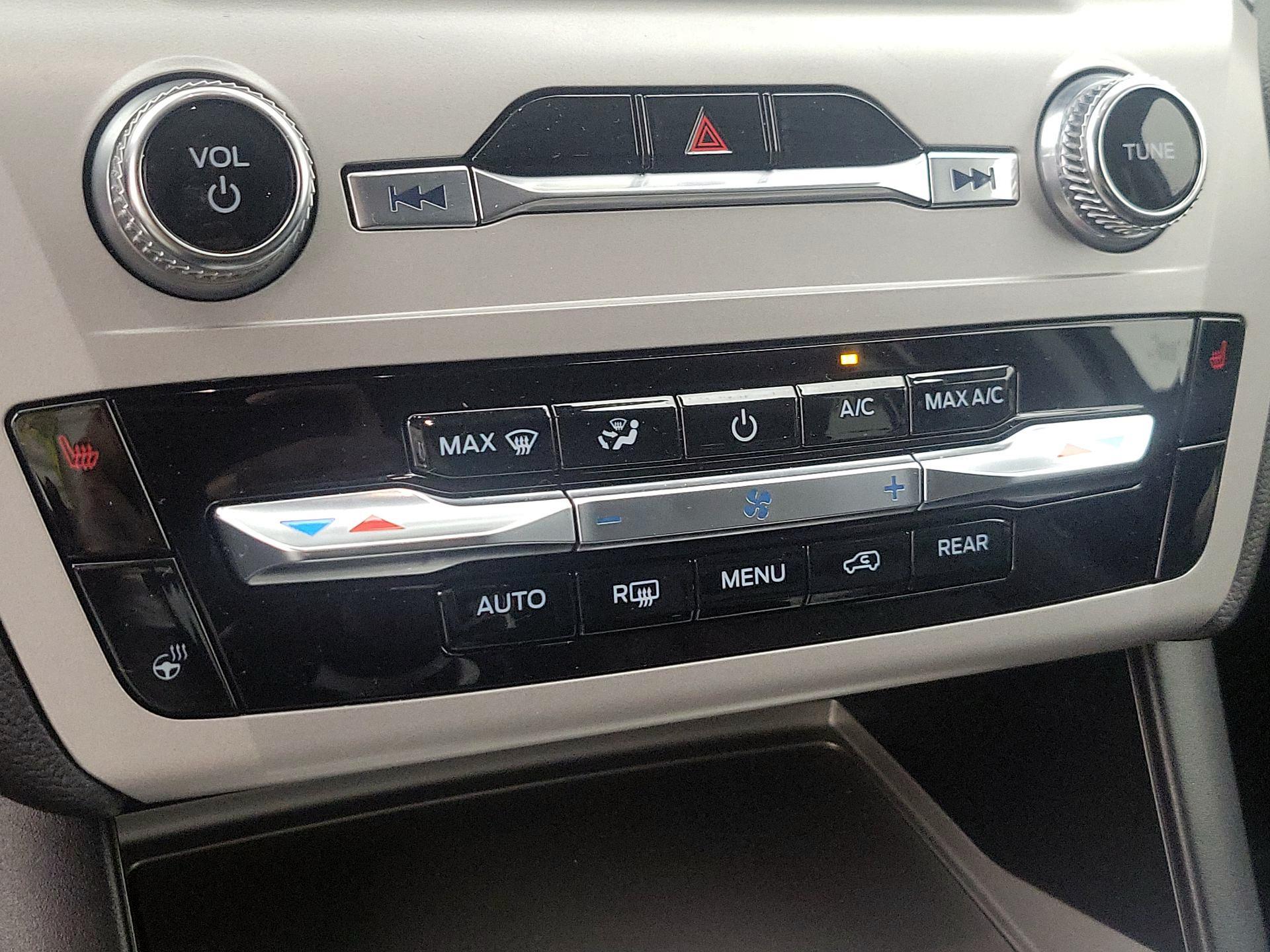 Thumbnail: 2023 Ford Explorer - 17