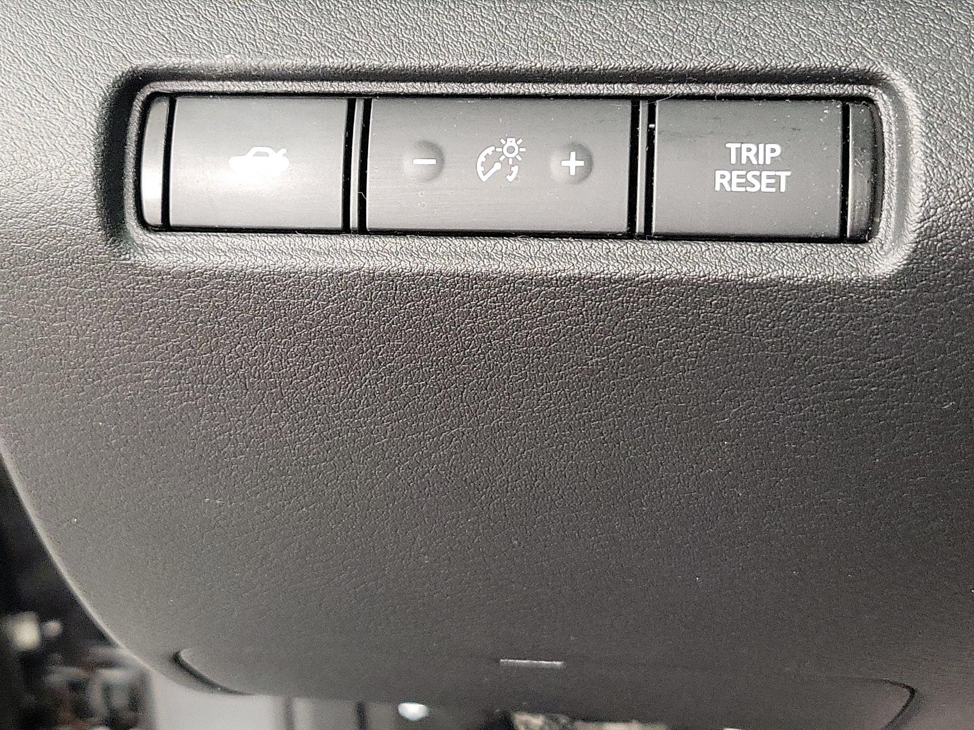 Thumbnail: 2020 Nissan Altima - 13