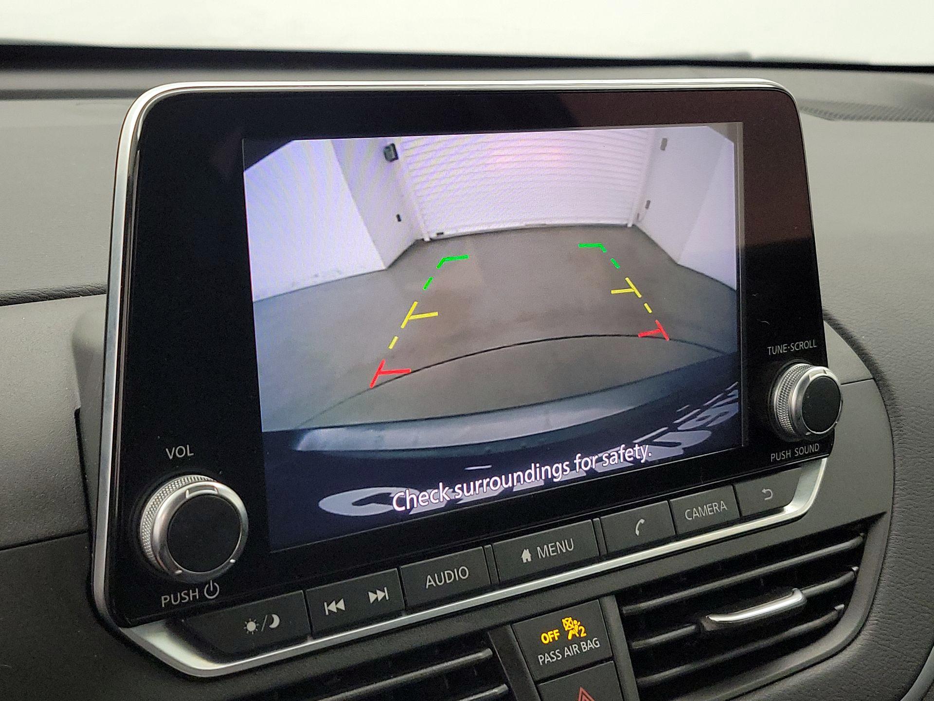 Thumbnail: 2020 Nissan Altima - 14