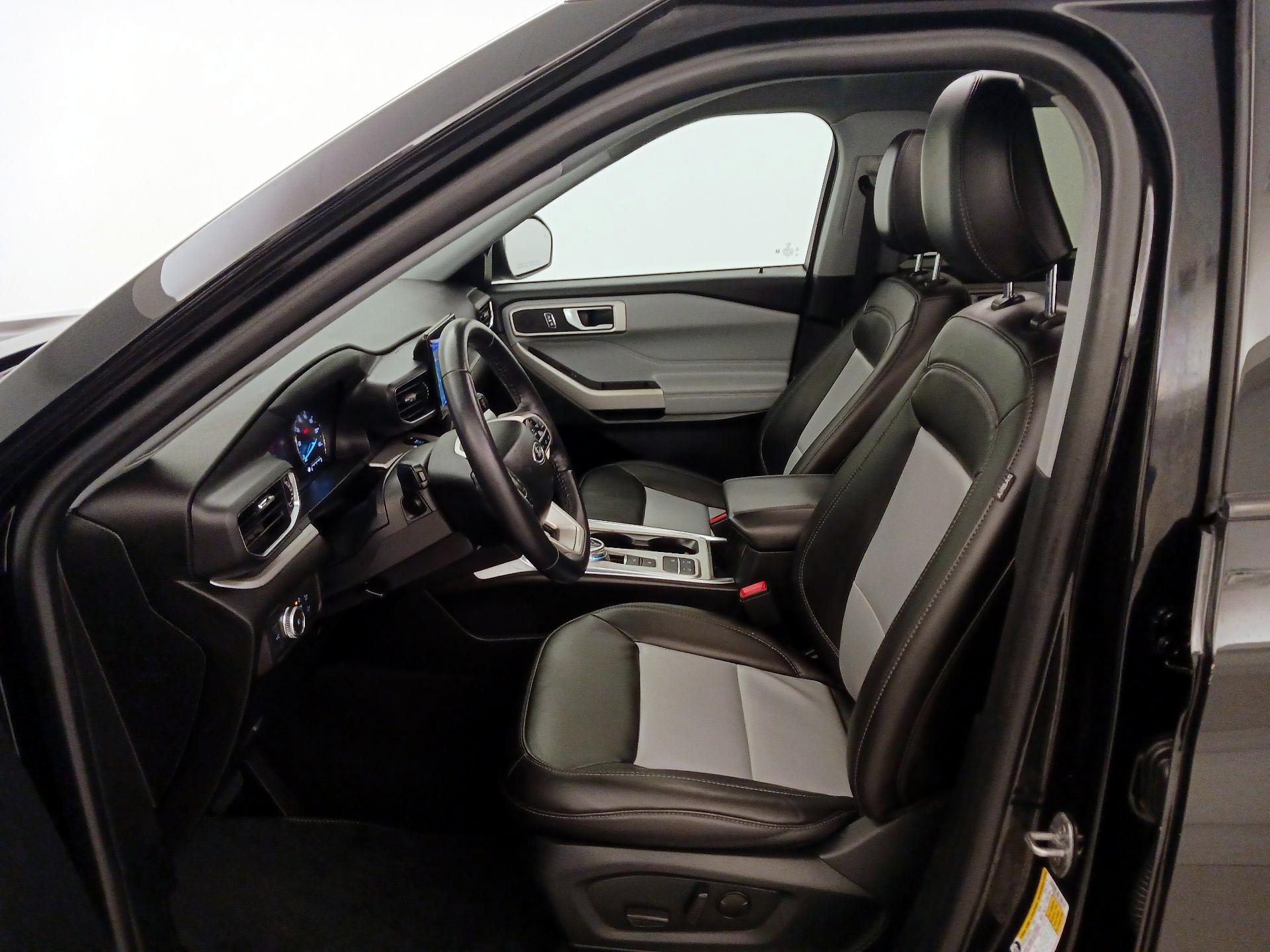 Thumbnail: 2022 Ford Explorer - 11