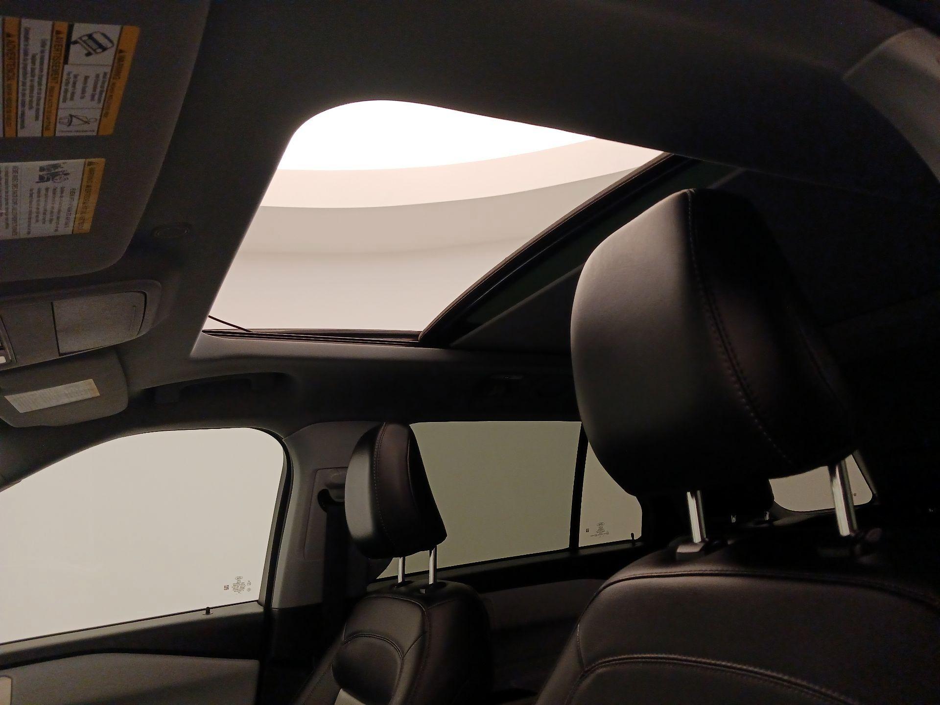 Thumbnail: 2022 Ford Explorer - 20