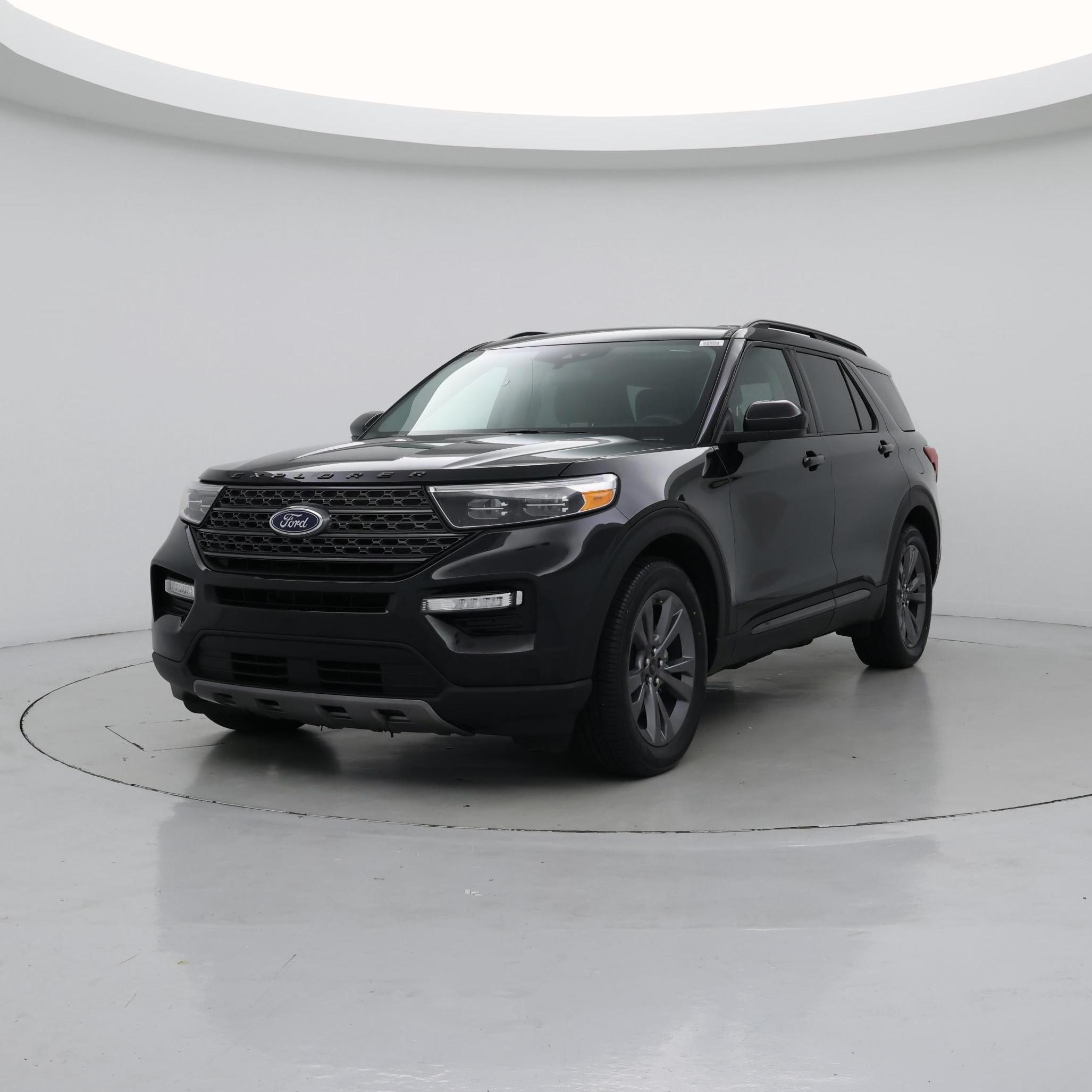 Thumbnail: 2022 Ford Explorer - 4
