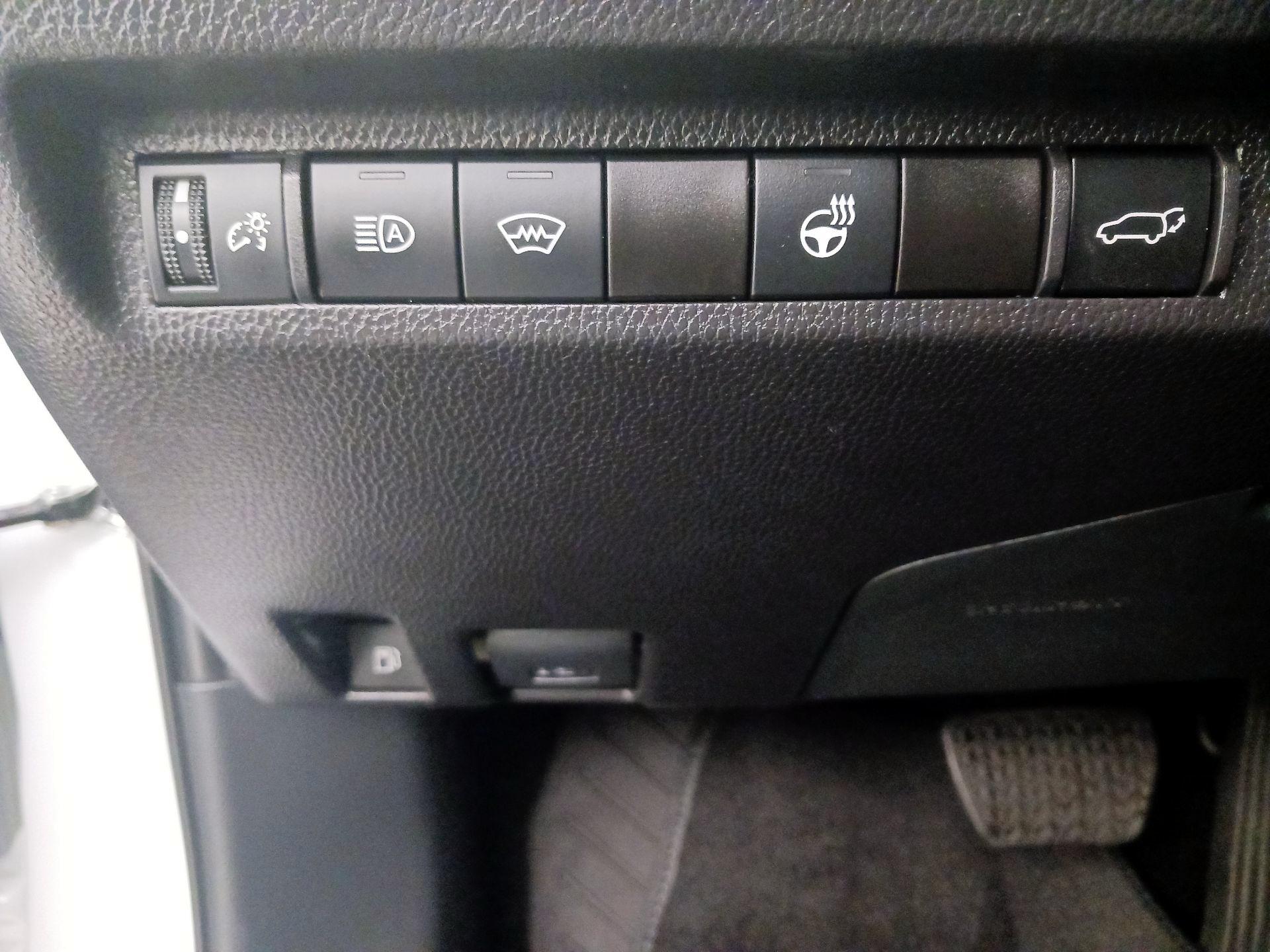 Thumbnail: 2024 Toyota RAV4 - 13