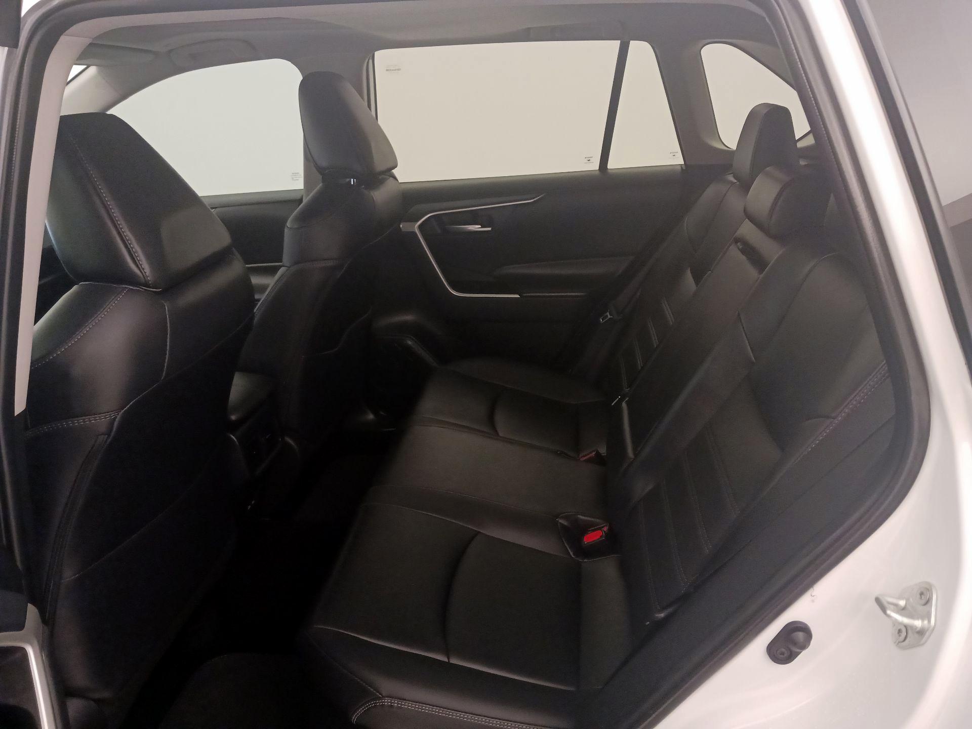 Thumbnail: 2024 Toyota RAV4 - 20