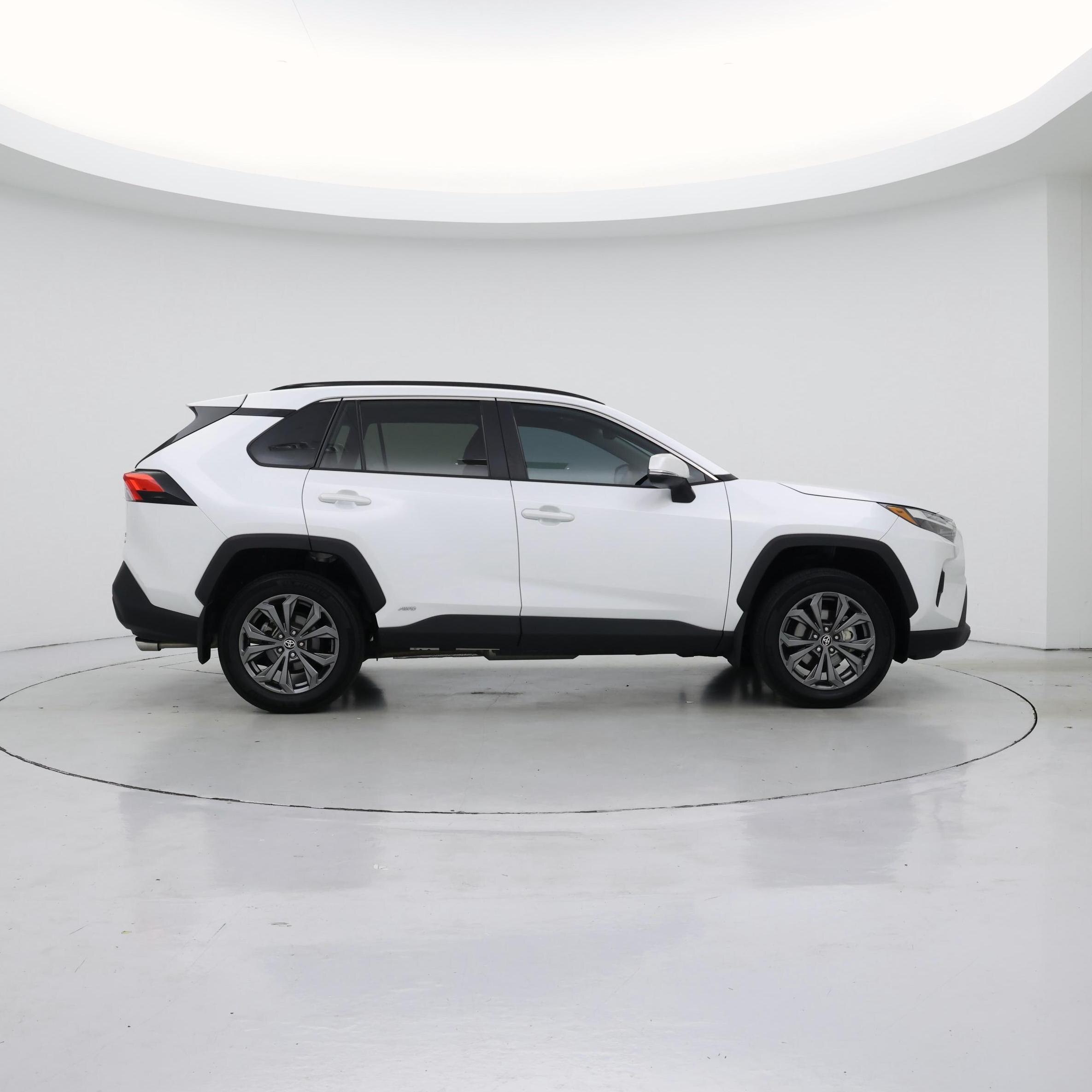 Thumbnail: 2024 Toyota RAV4 - 7