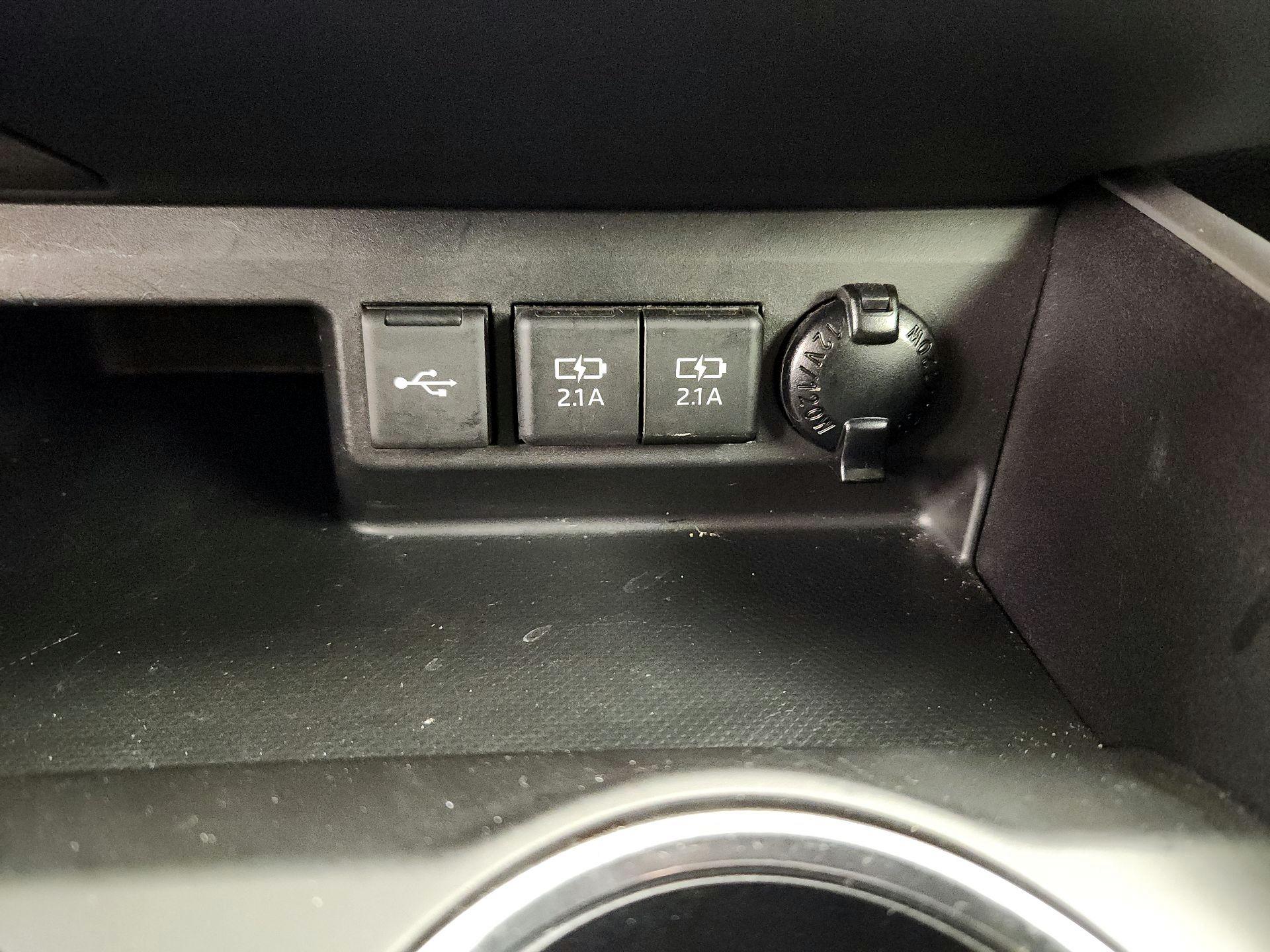 Thumbnail: 2021 Toyota Highlander - 18