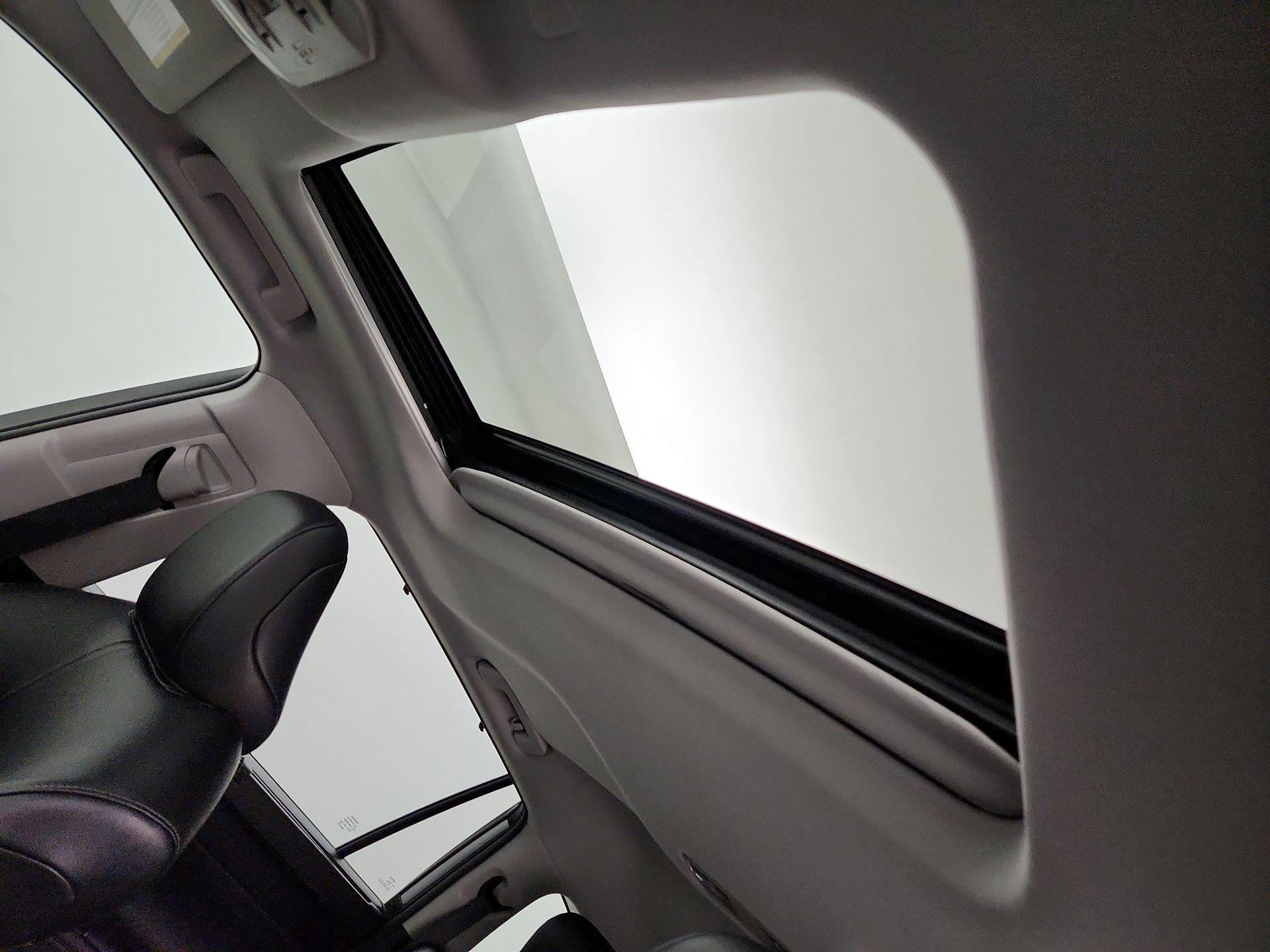 Thumbnail: 2021 Toyota Highlander - 19