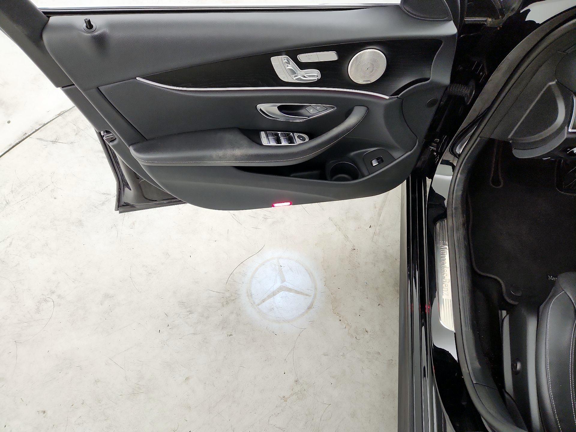 Thumbnail: 2022 Mercedes-Benz E-Class - 12