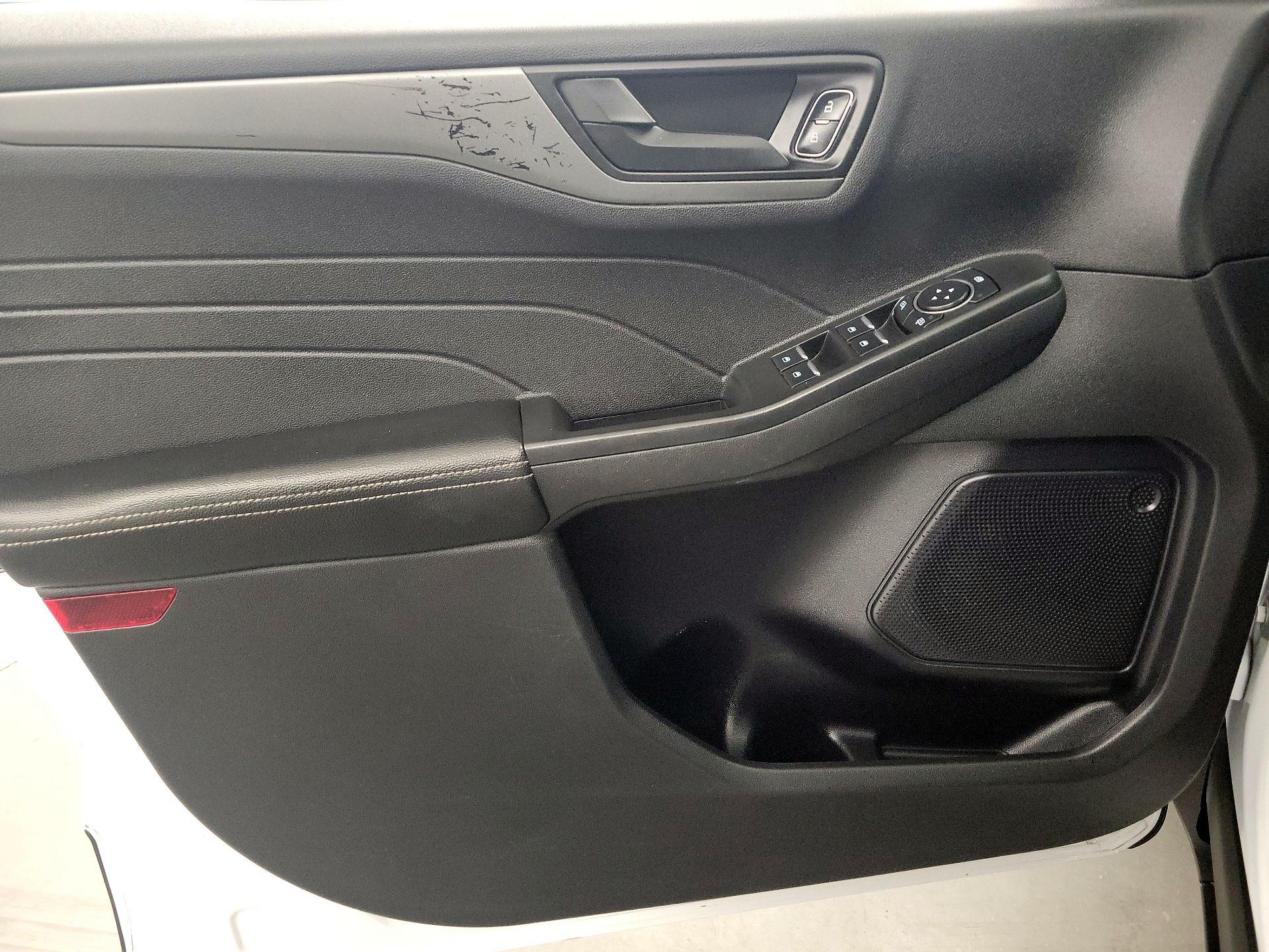 Thumbnail: 2023 Ford Escape - 12