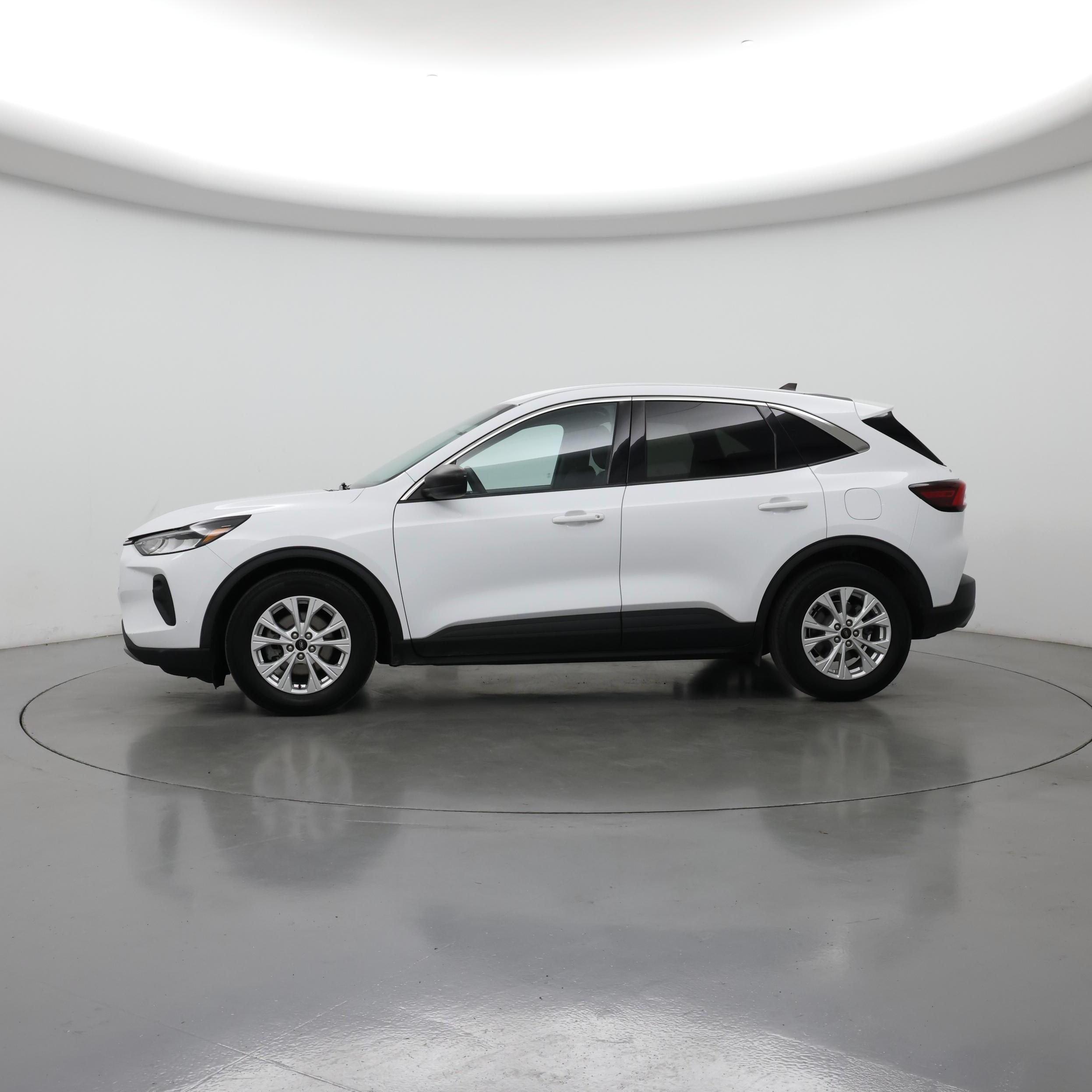 Thumbnail: 2023 Ford Escape - 3