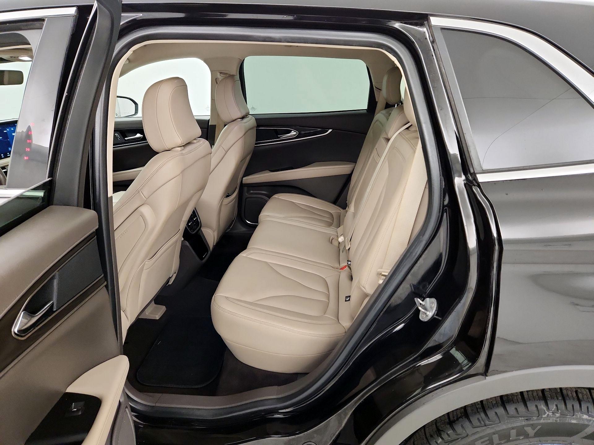 Thumbnail: 2022 Lincoln Nautilus - 20