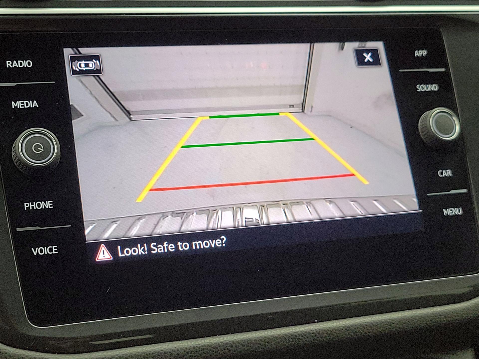 Thumbnail: 2024 Volkswagen Tiguan - 14