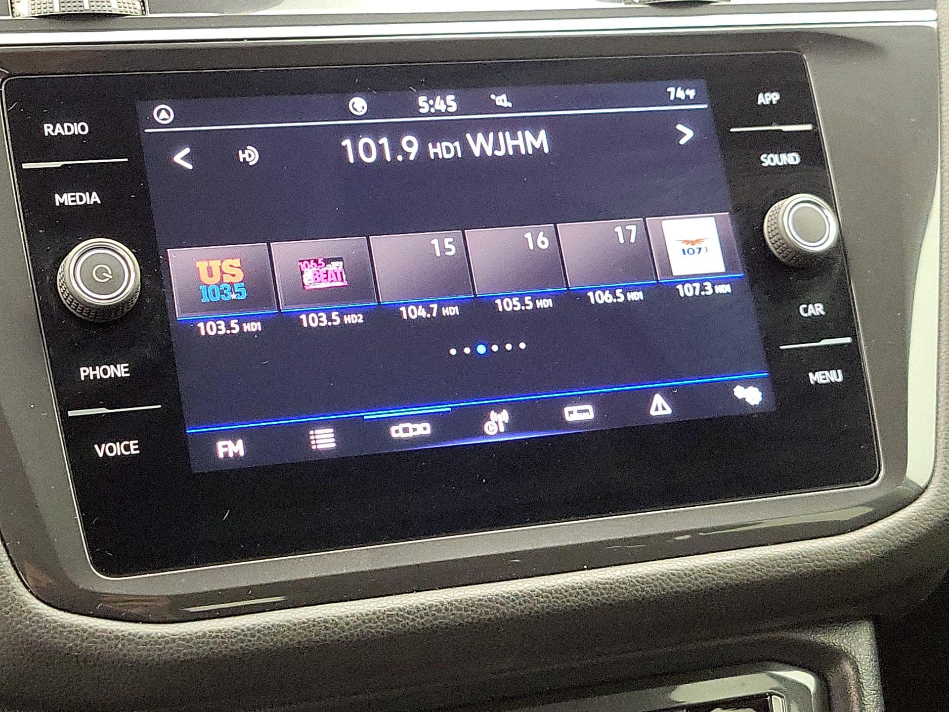 Thumbnail: 2024 Volkswagen Tiguan - 15