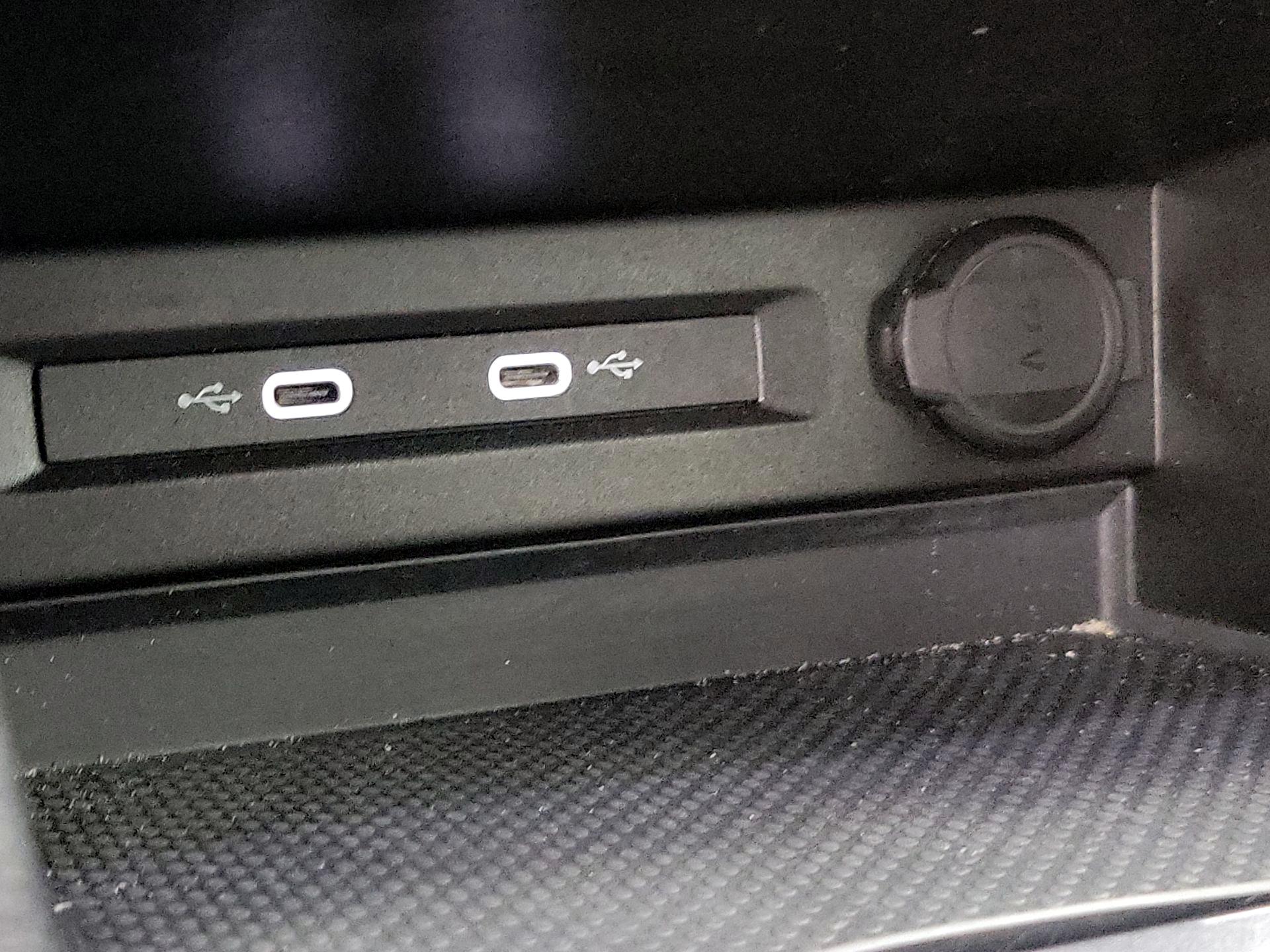 Thumbnail: 2024 Volkswagen Tiguan - 18