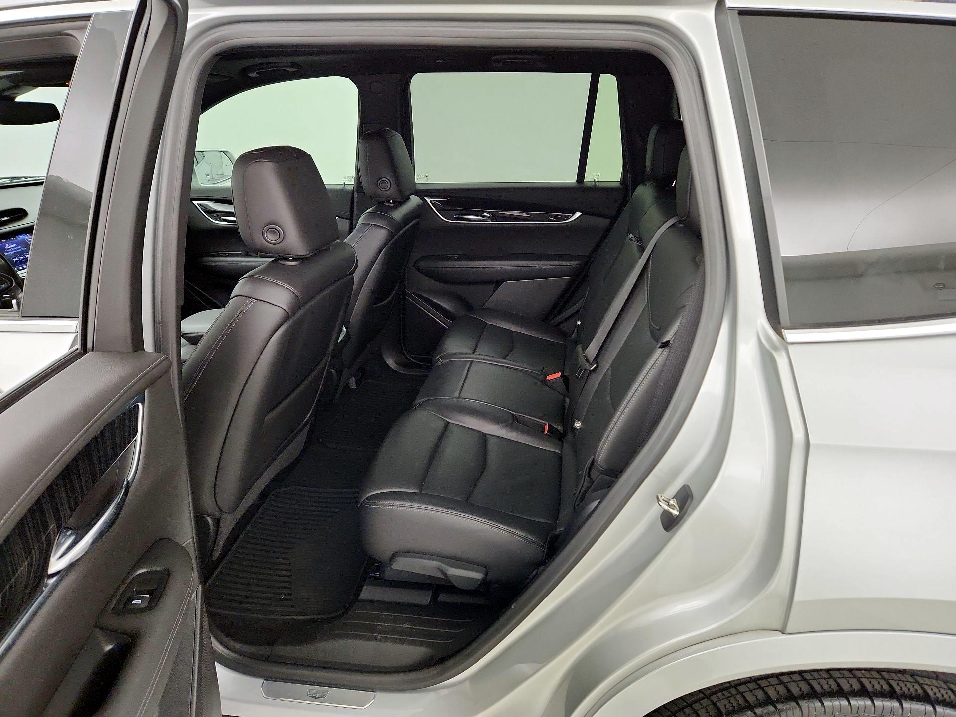 Thumbnail: 2020 Cadillac XT6 - 20