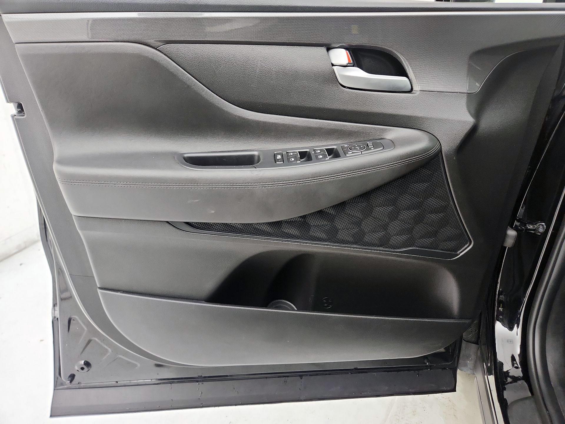 Thumbnail: 2022 Hyundai Santa Fe - 12