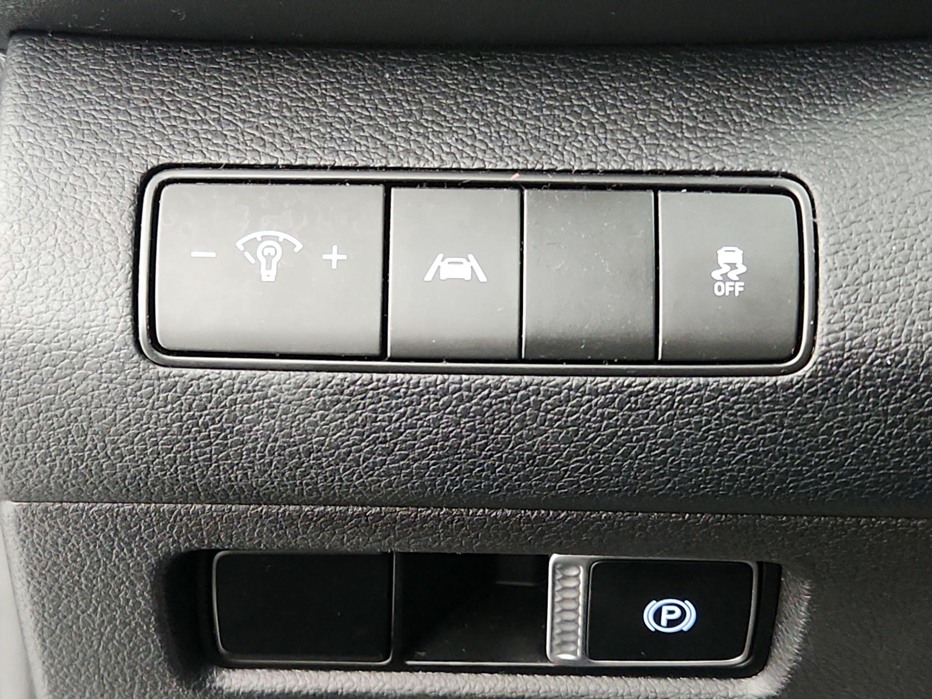 Thumbnail: 2022 Hyundai Santa Fe - 13