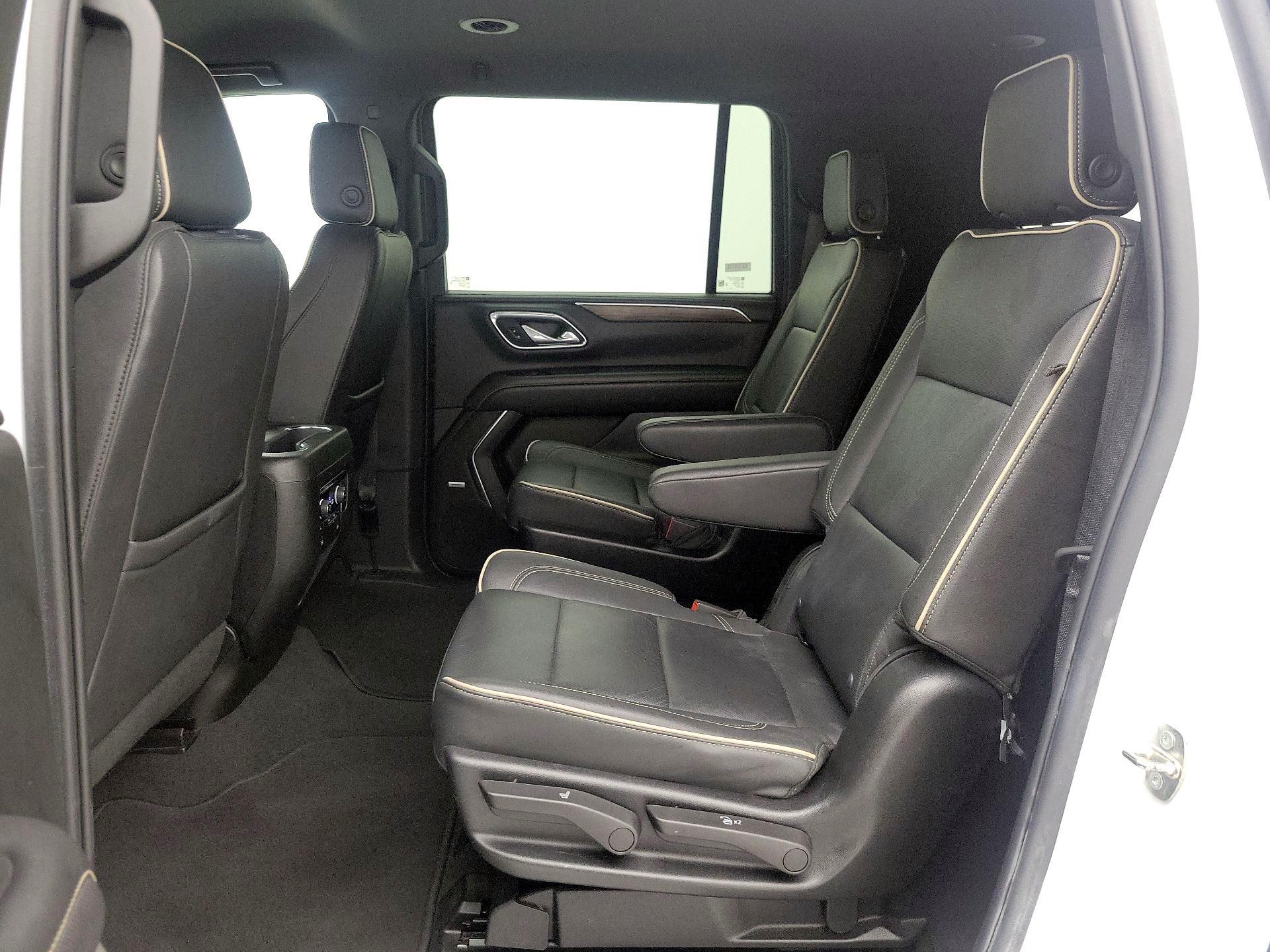 Thumbnail: 2023 Chevrolet Suburban - 20