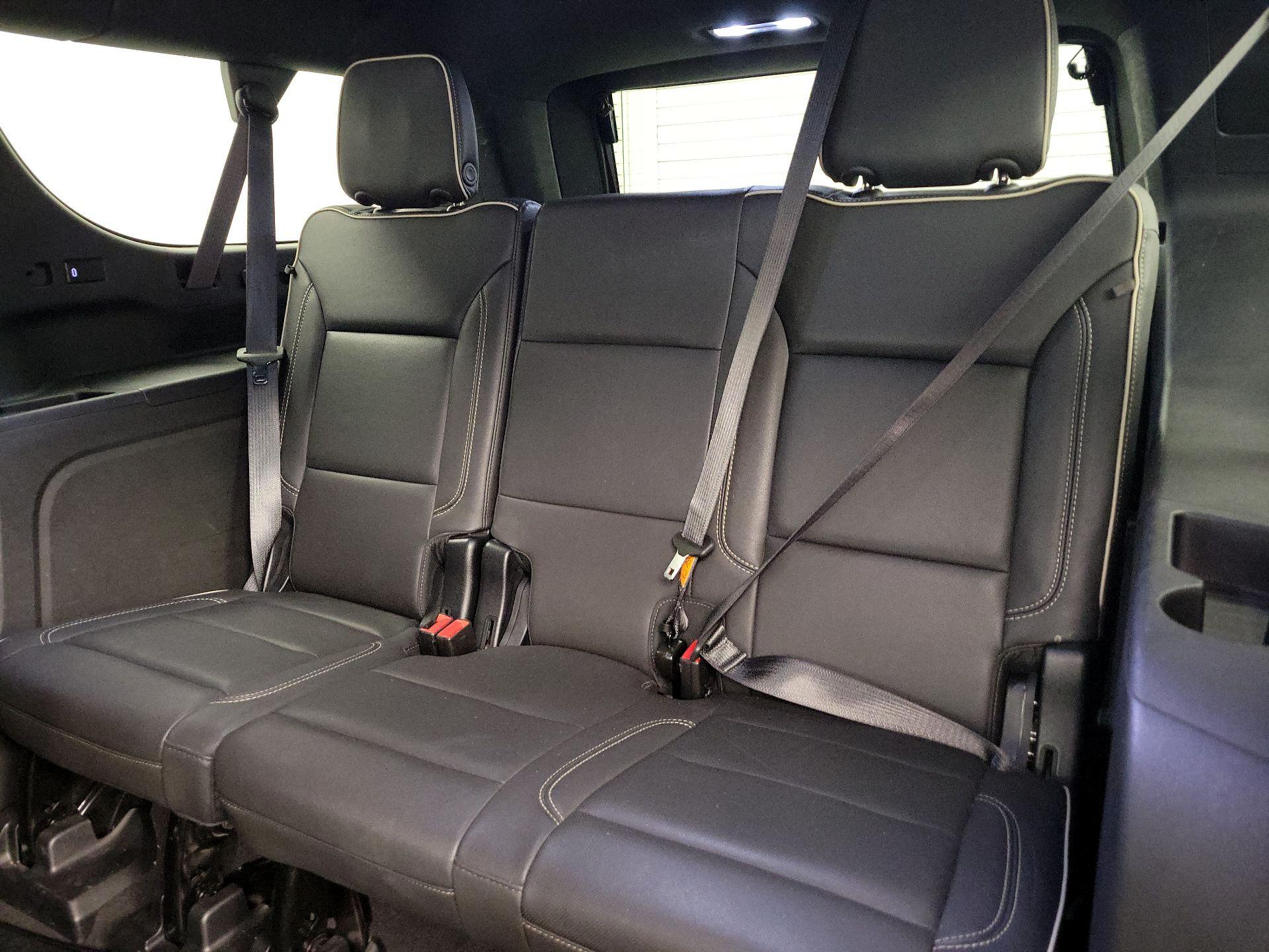 Thumbnail: 2023 Chevrolet Suburban - 20