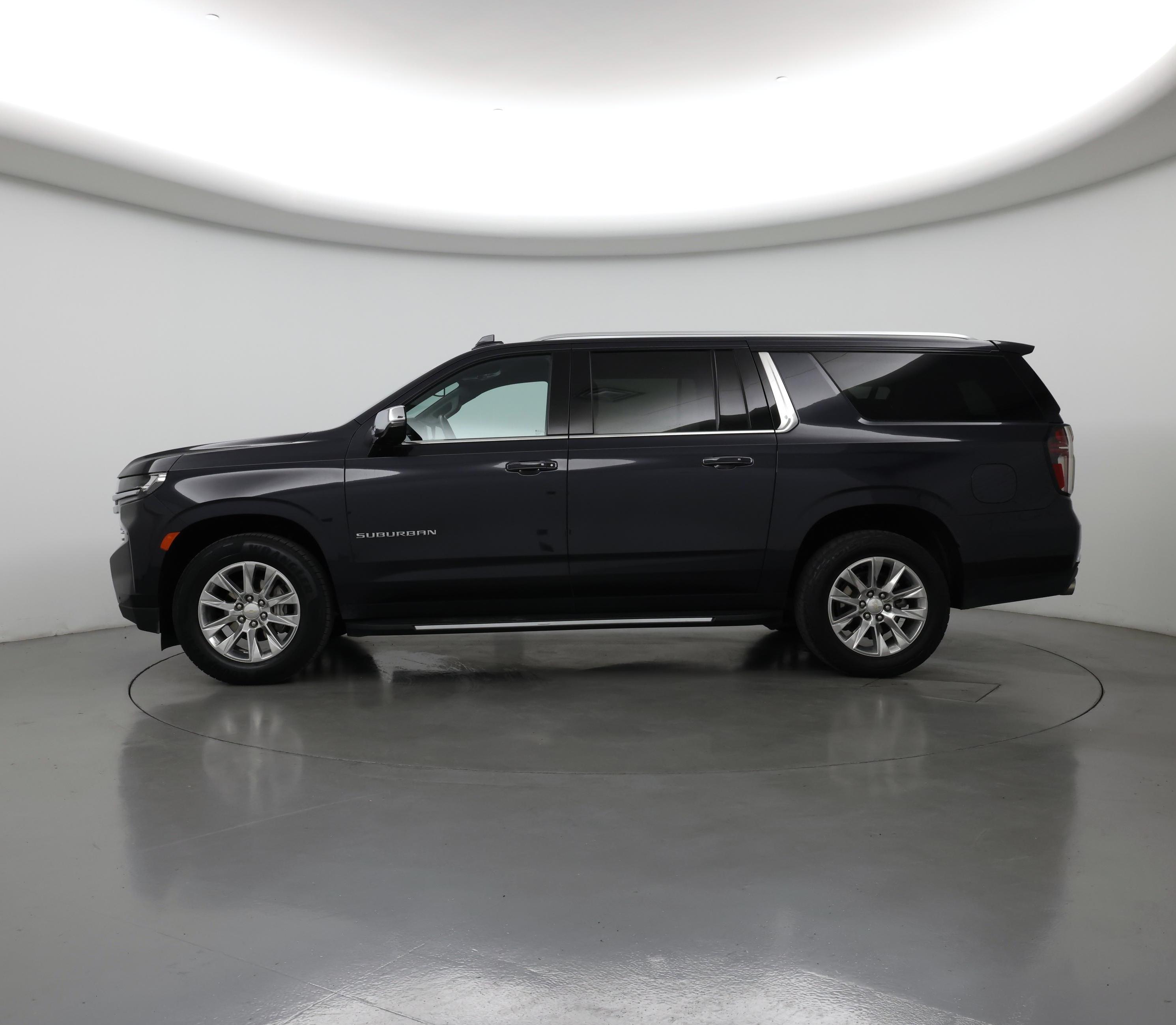 Thumbnail: 2023 Chevrolet Suburban - 3