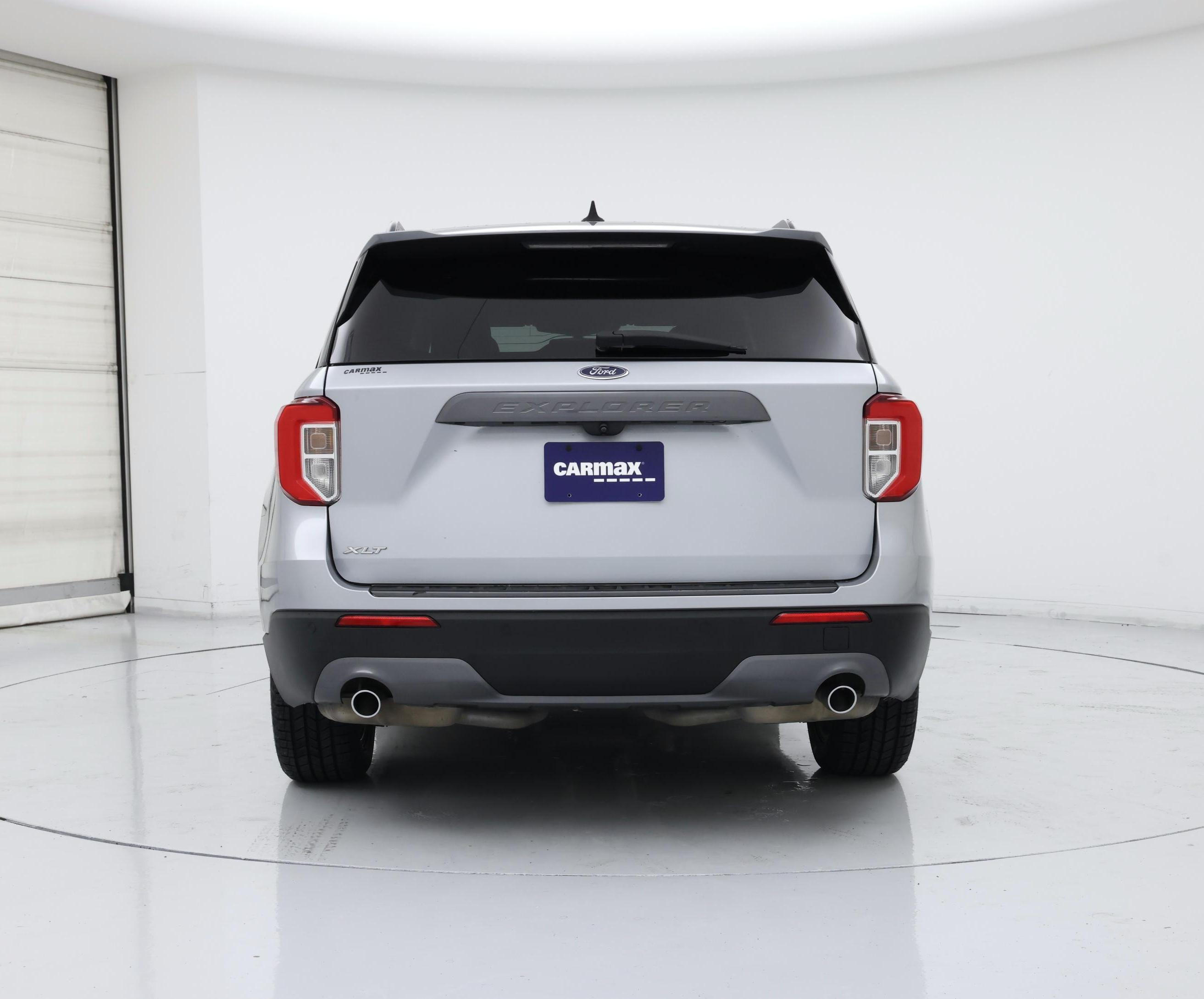 Thumbnail: 2022 Ford Explorer - 6