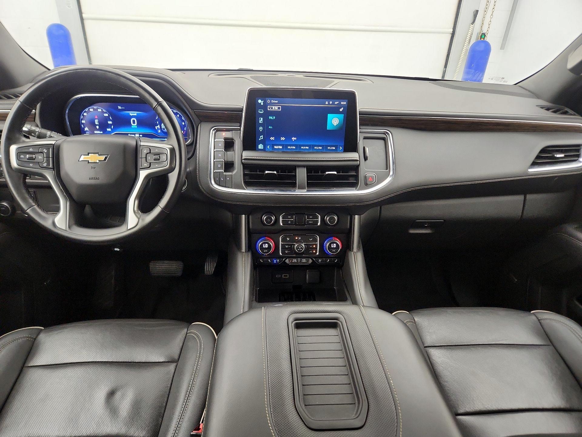 Thumbnail: 2023 Chevrolet Suburban - 9