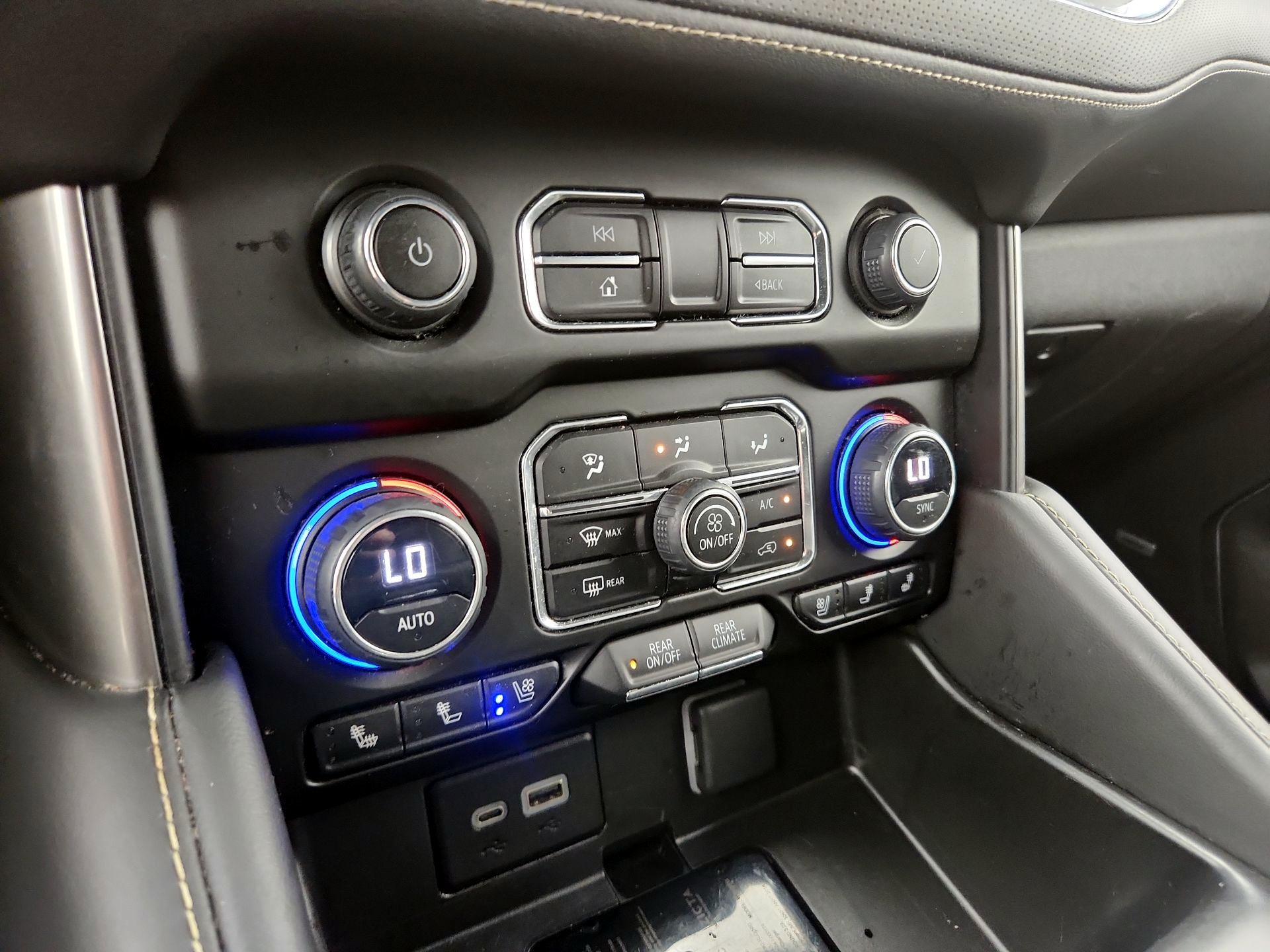 Thumbnail: 2023 Chevrolet Suburban - 17