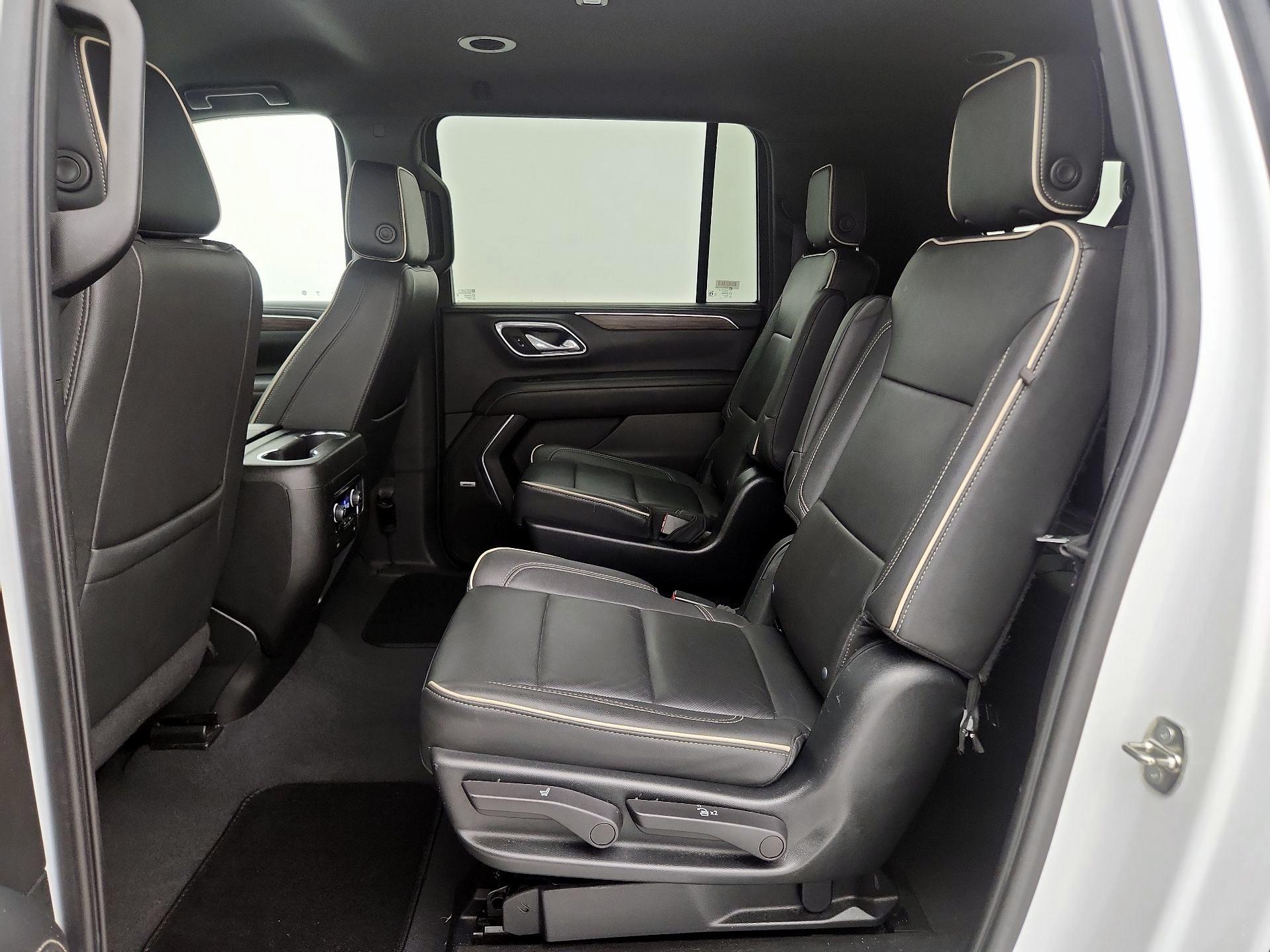 Thumbnail: 2023 Chevrolet Suburban - 20