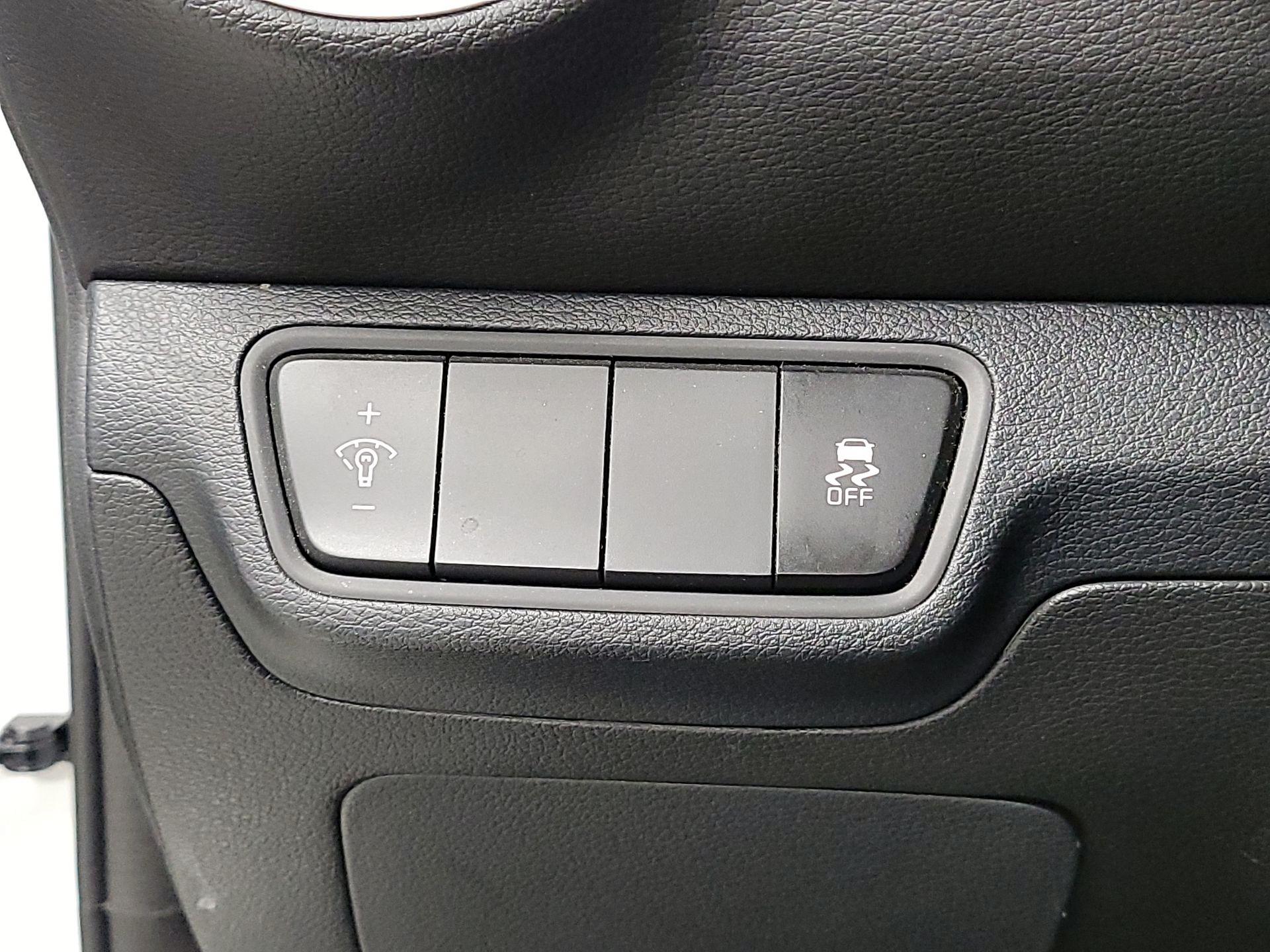 Thumbnail: 2024 Kia Forte - 13