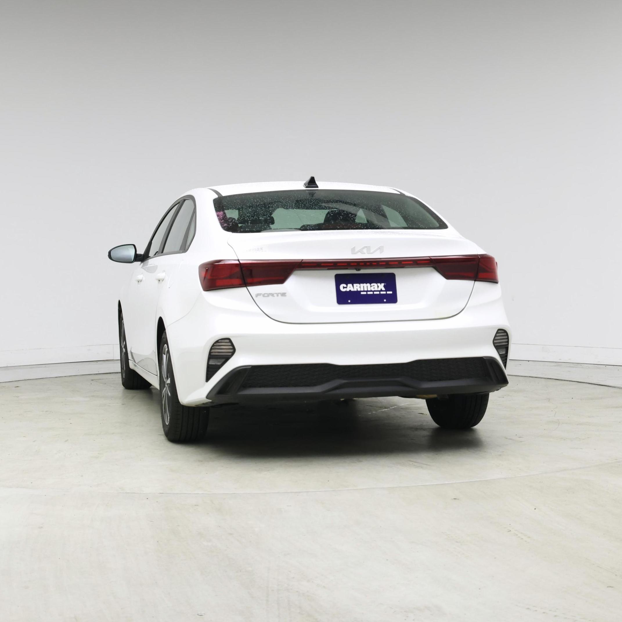 Thumbnail: 2024 Kia Forte - 6