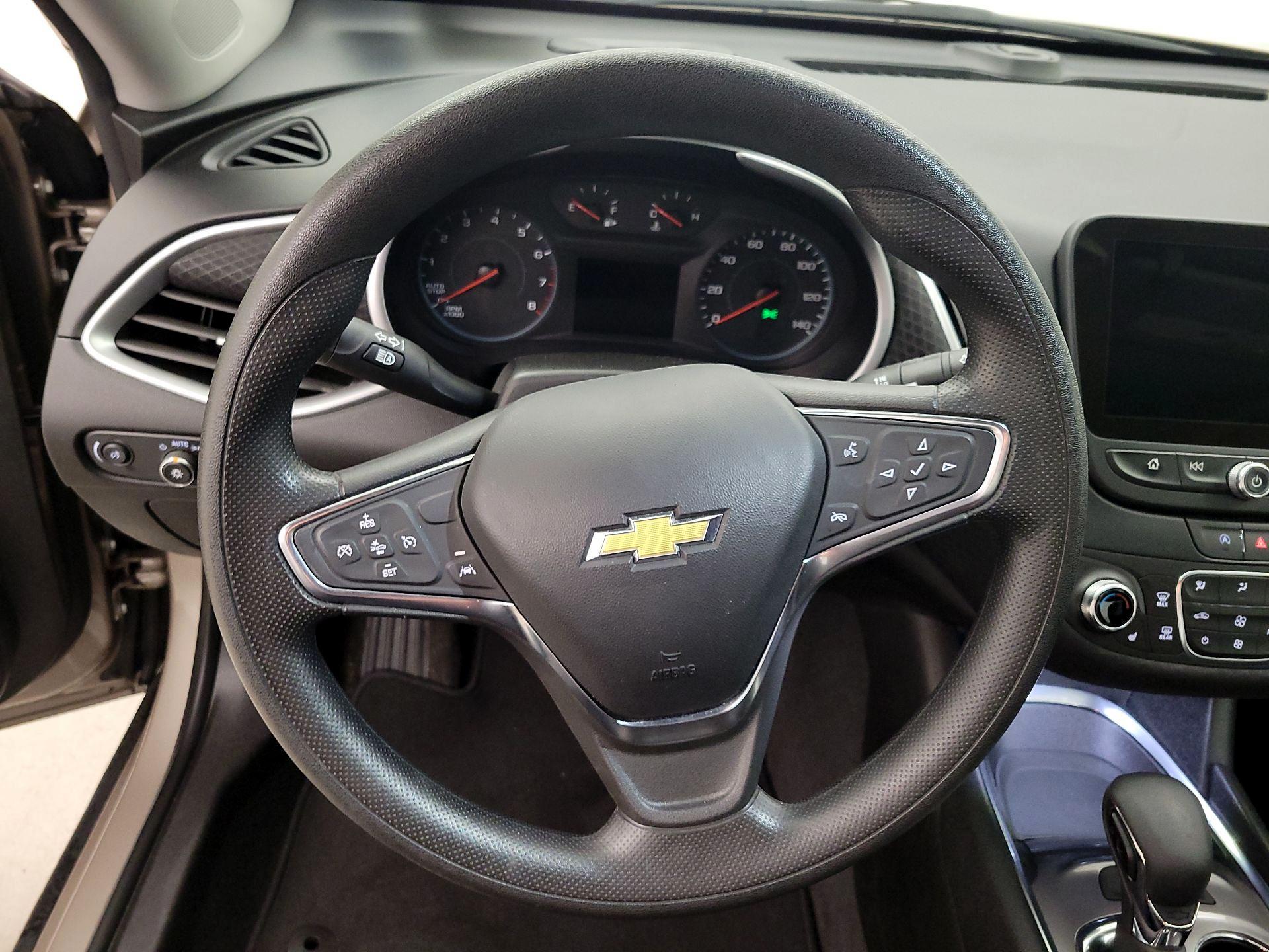 Thumbnail: 2024 Chevrolet Malibu - 10